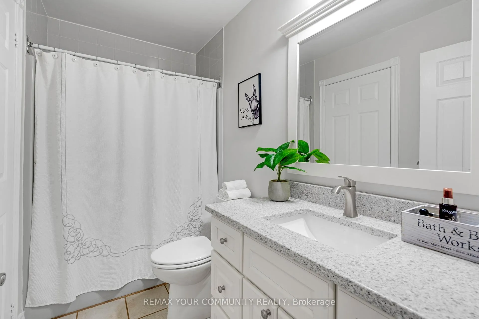 Photo 25 of 28 Moon Drive, Barrie, Ardagh — HOMEH