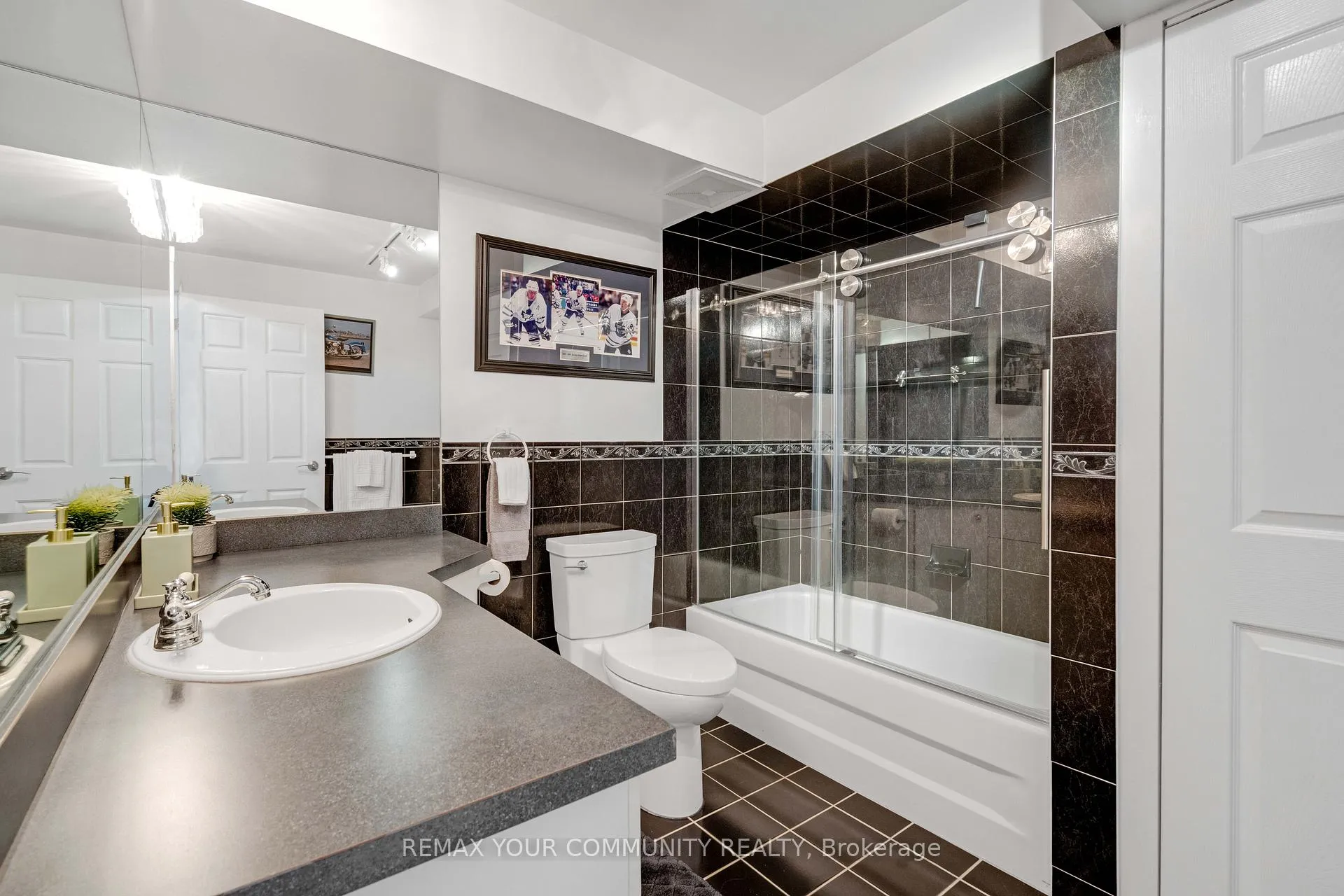 Photo 28 of 28 Moon Drive, Barrie, Ardagh — HOMEH