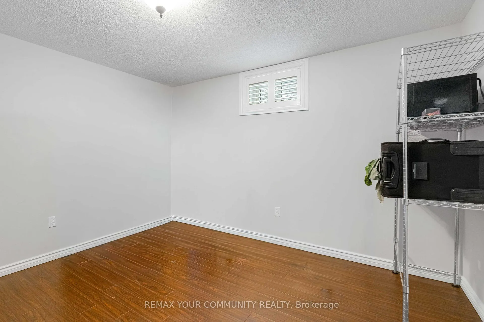 Photo 29 of 28 Moon Drive, Barrie, Ardagh — HOMEH