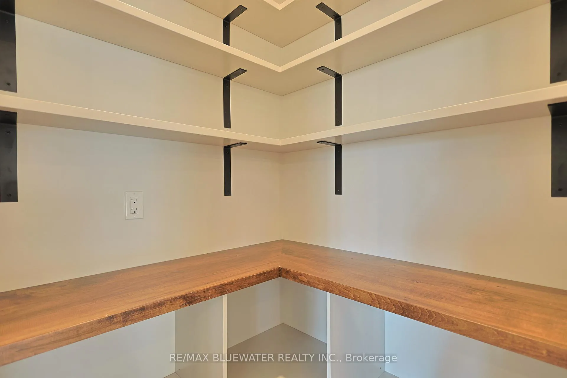 Photo 9 of 72623 Stanley Street, Bluewater, Hay — HOMEH