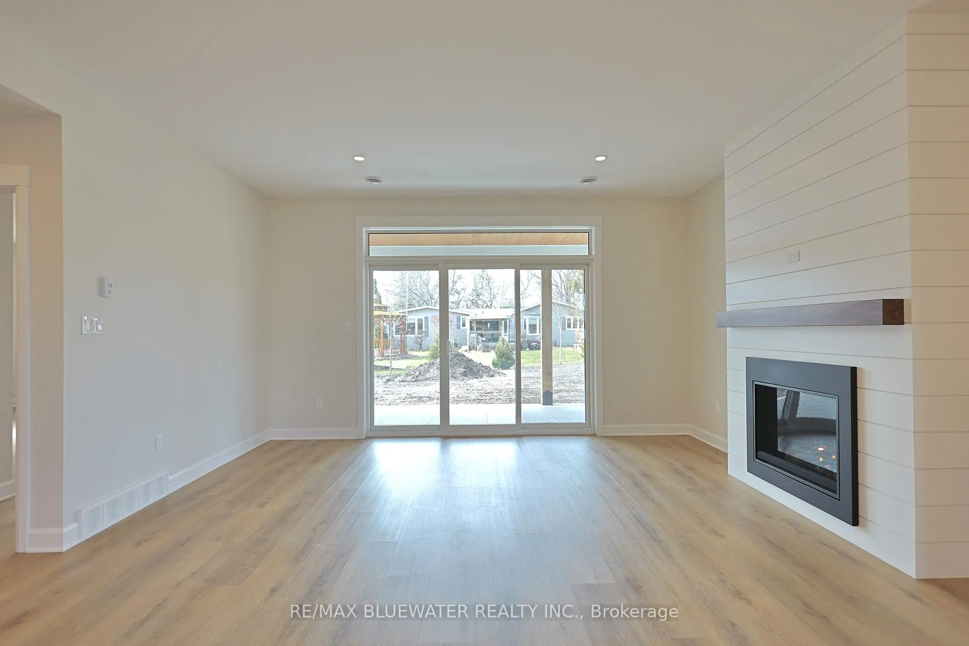 Photo 14 of 72623 Stanley Street, Bluewater, Hay — HOMEH