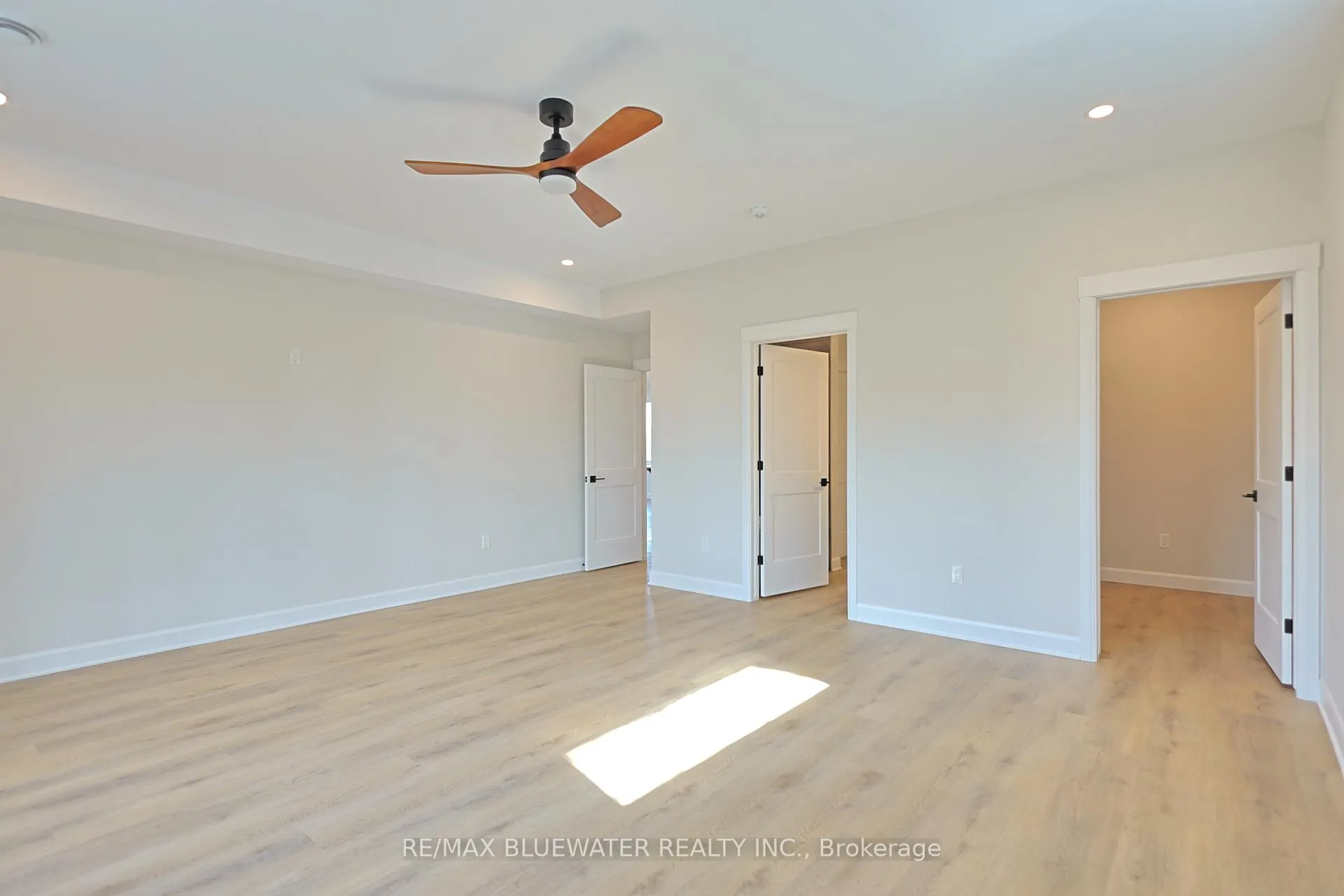 Photo 19 of 72623 Stanley Street, Bluewater, Hay — HOMEH