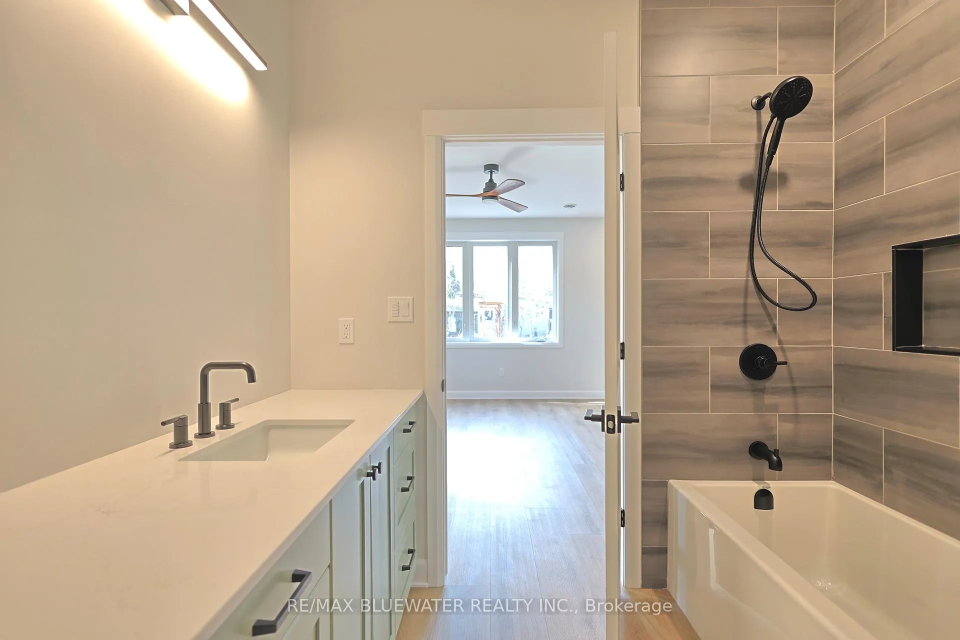 Photo 22 of 72623 Stanley Street, Bluewater, Hay — HOMEH