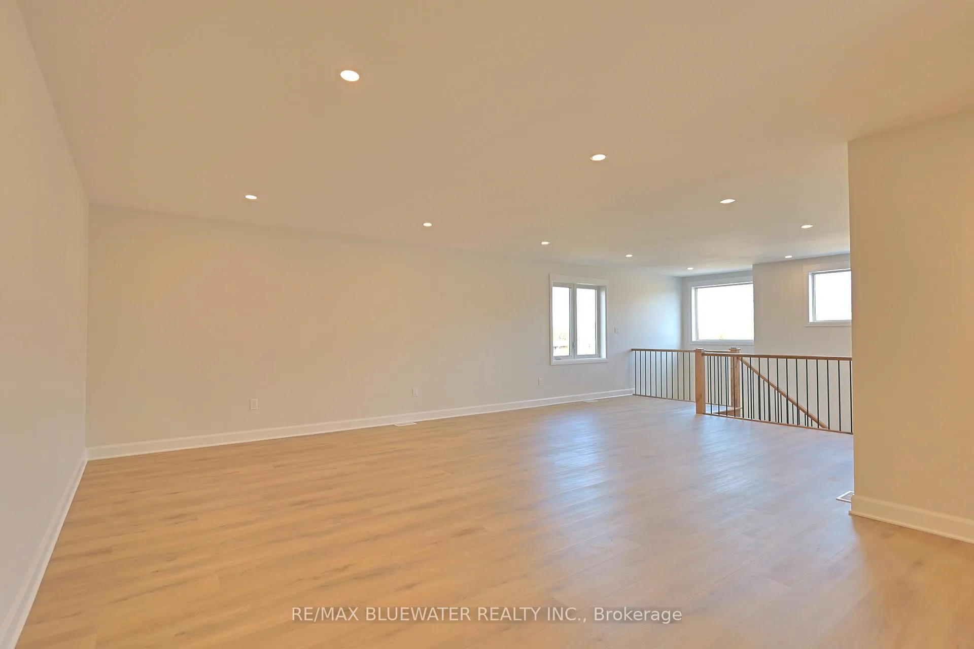 Photo 31 of 72623 Stanley Street, Bluewater, Hay — HOMEH