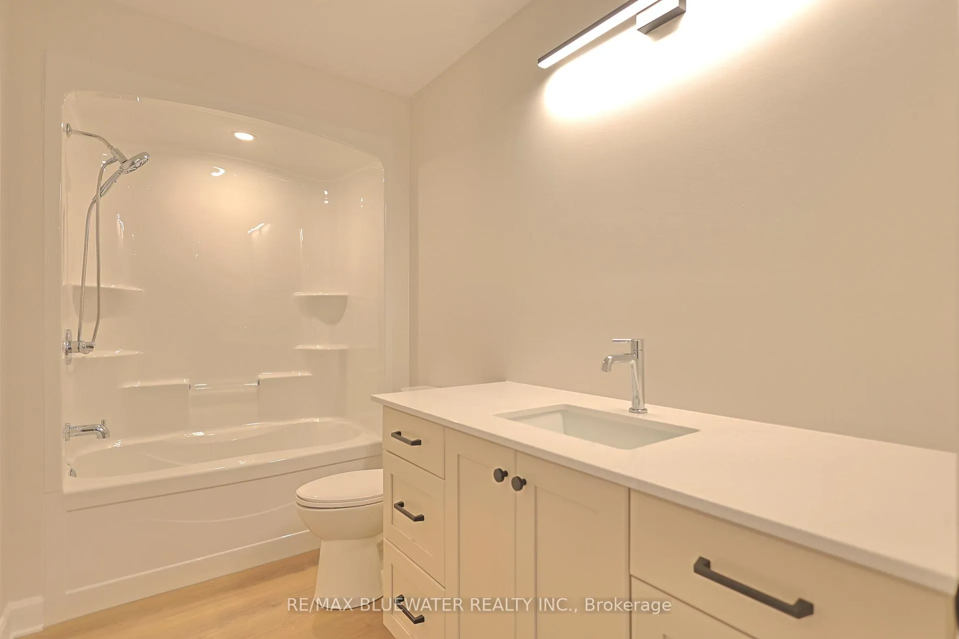 Photo 36 of 72623 Stanley Street, Bluewater, Hay — HOMEH