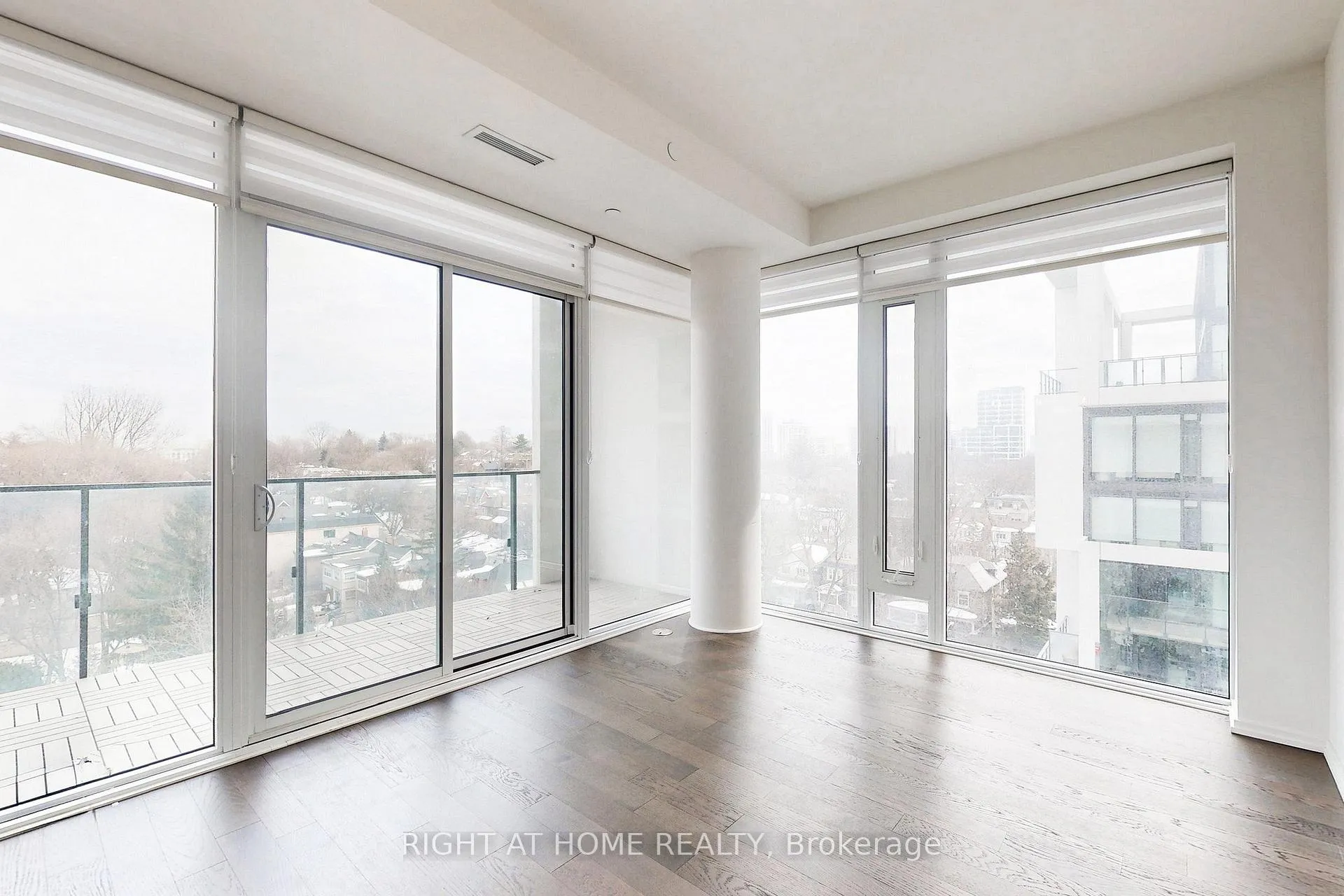 Photo 5 of Unit 905, 5 Soudan Avenue, Toronto, Mount Pleasant West — HOMEH