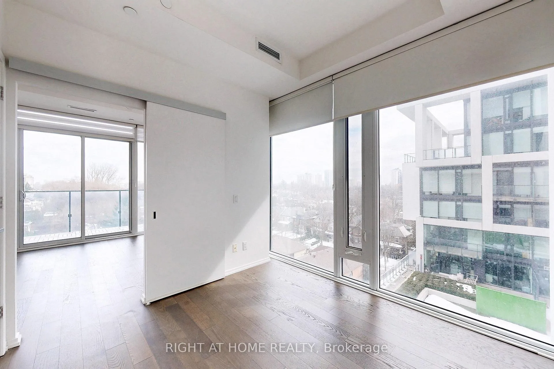 Photo 14 of Unit 905, 5 Soudan Avenue, Toronto, Mount Pleasant West — HOMEH
