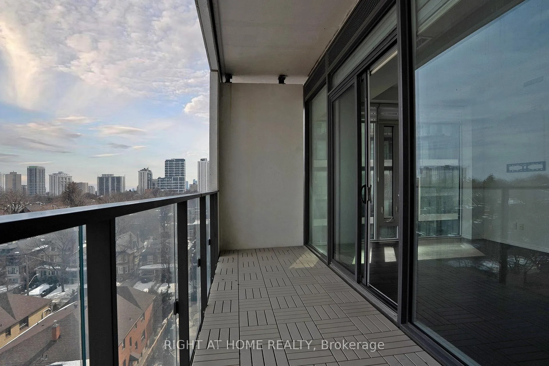 Photo 27 of Unit 905, 5 Soudan Avenue, Toronto, Mount Pleasant West — HOMEH