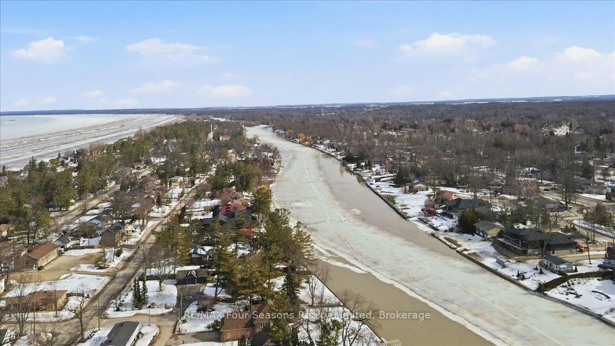Photo 21 of 220 Old Mosley Street, Wasaga Beach — HOMEH
