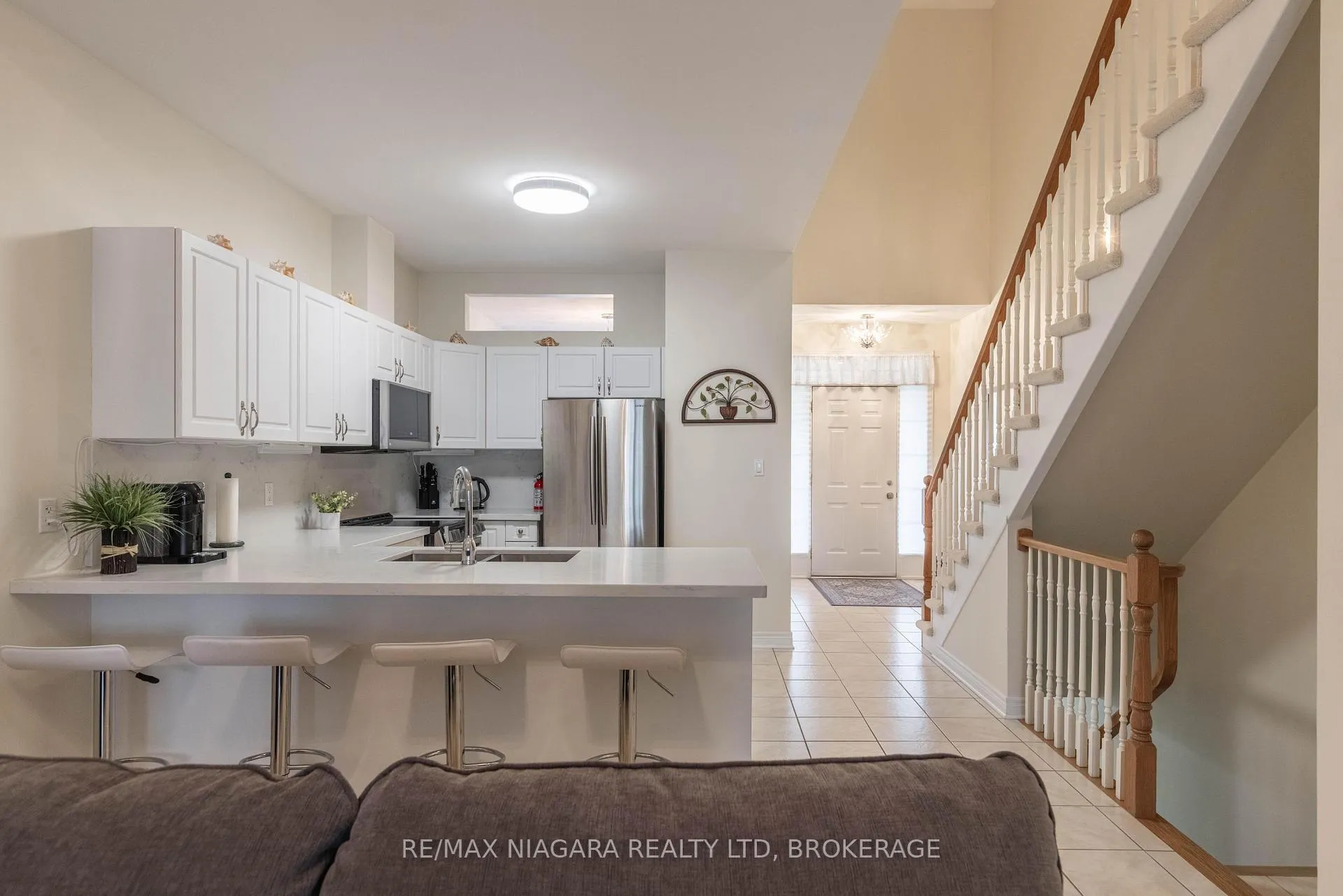 Photo 6 of Unit 13, 8142 Costabile Drive, Niagara Falls, Ascot — HOMEH