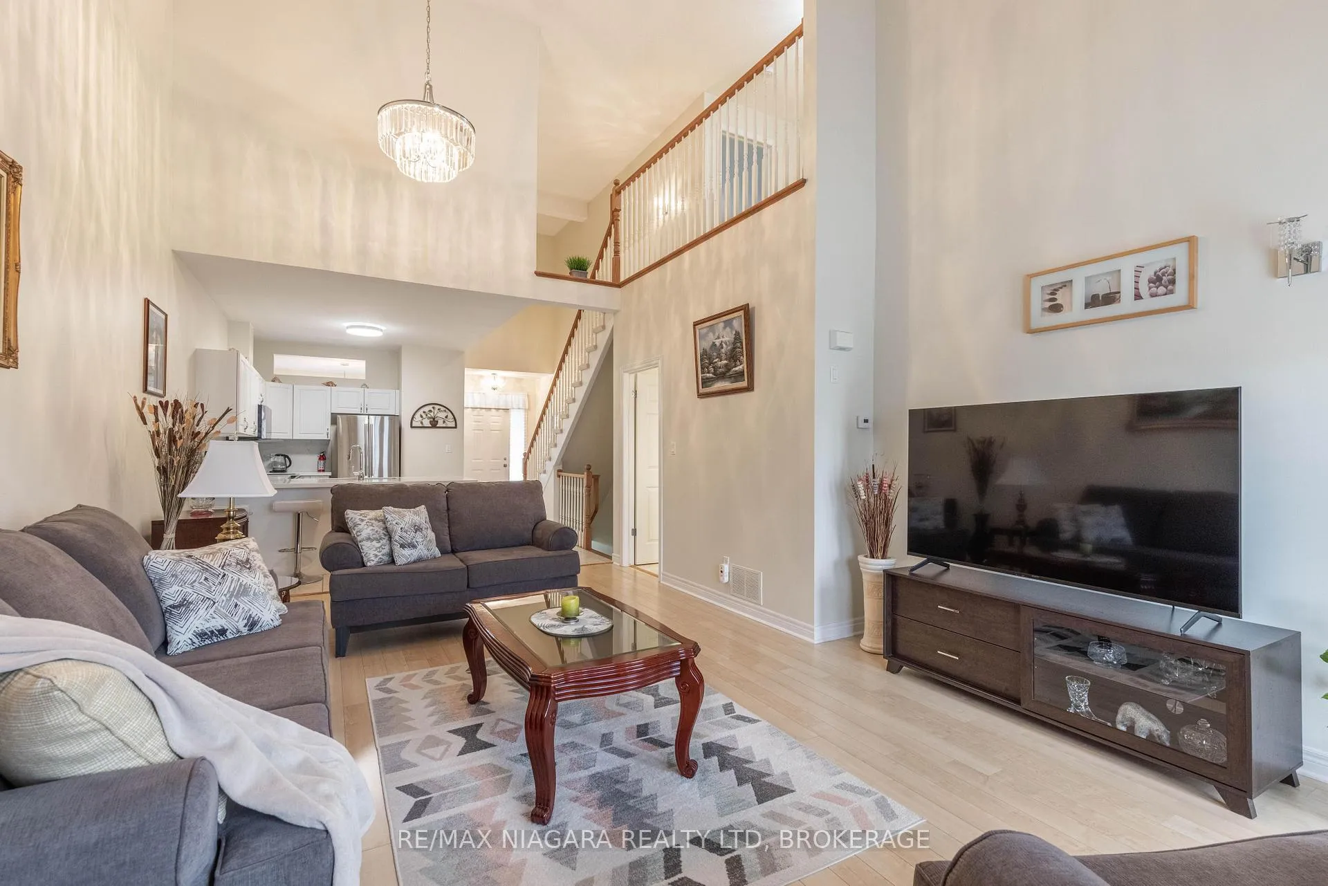 Photo 9 of Unit 13, 8142 Costabile Drive, Niagara Falls, Ascot — HOMEH