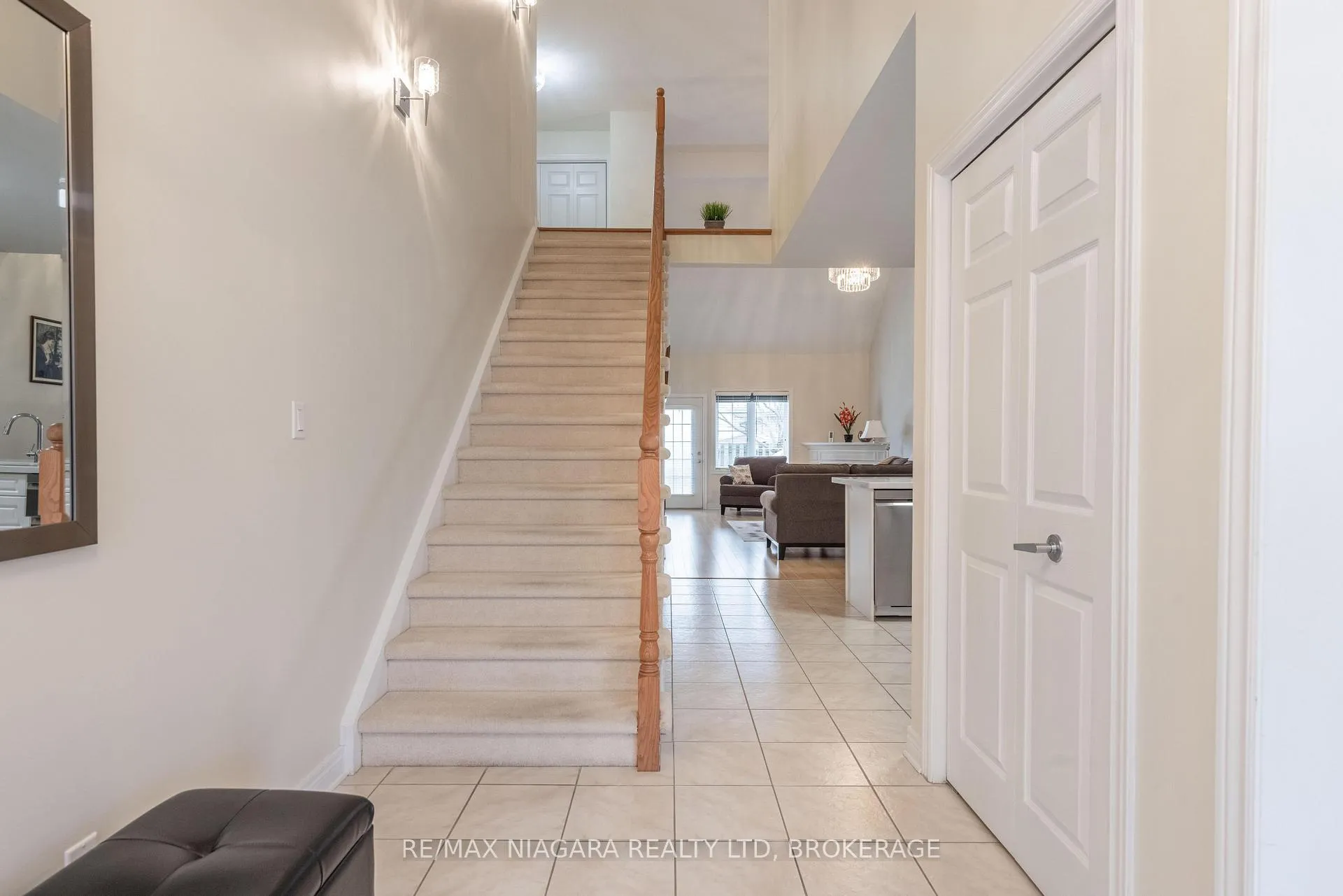 Photo 15 of Unit 13, 8142 Costabile Drive, Niagara Falls, Ascot — HOMEH