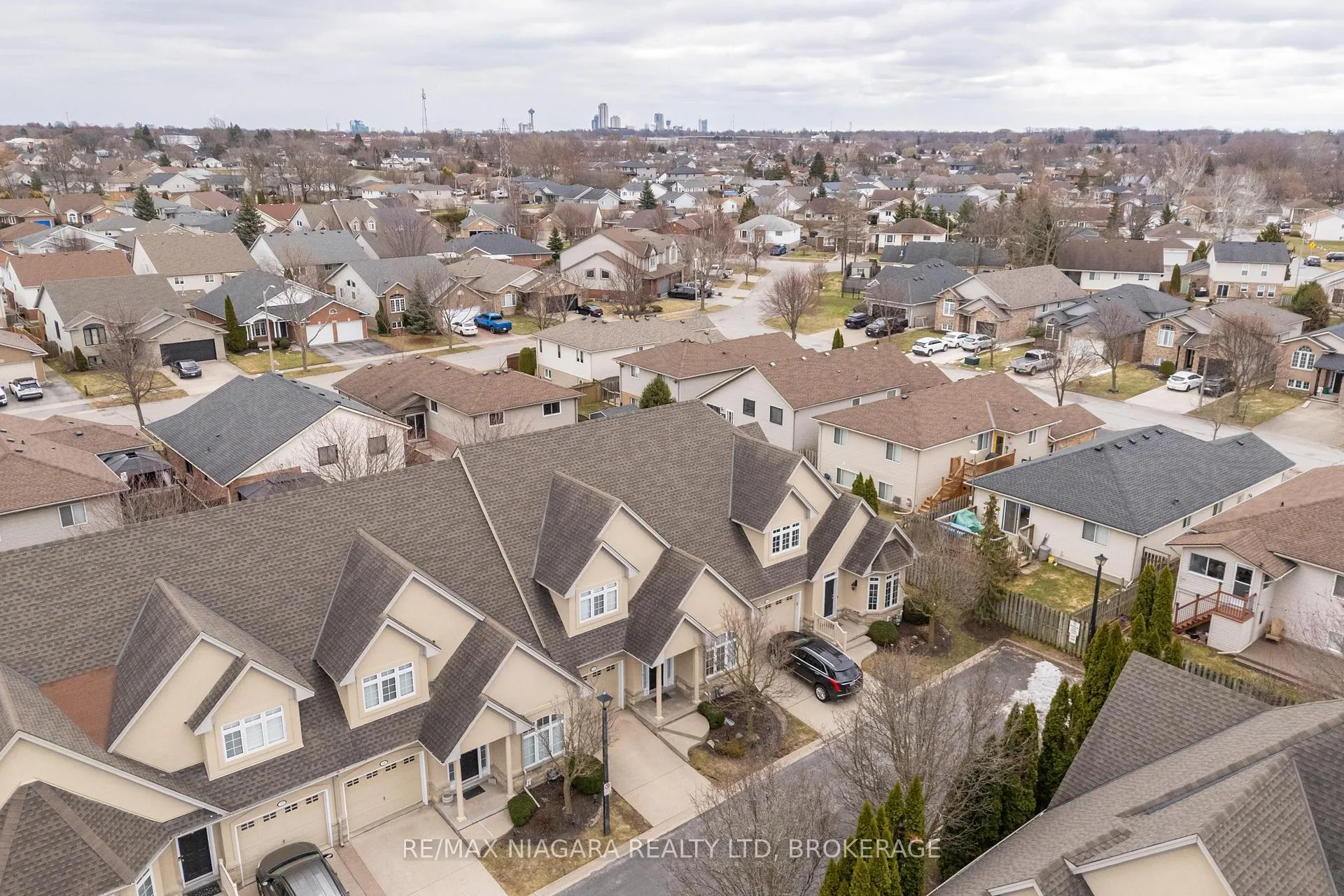 Photo 28 of Unit 13, 8142 Costabile Drive, Niagara Falls, Ascot — HOMEH