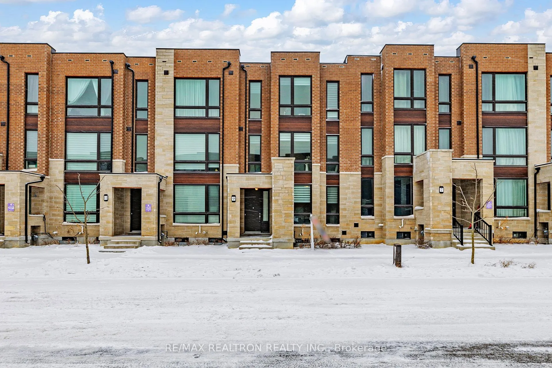 Photo 1 of 9 Breyworth Road, Markham, Victoria Square — HOMEH