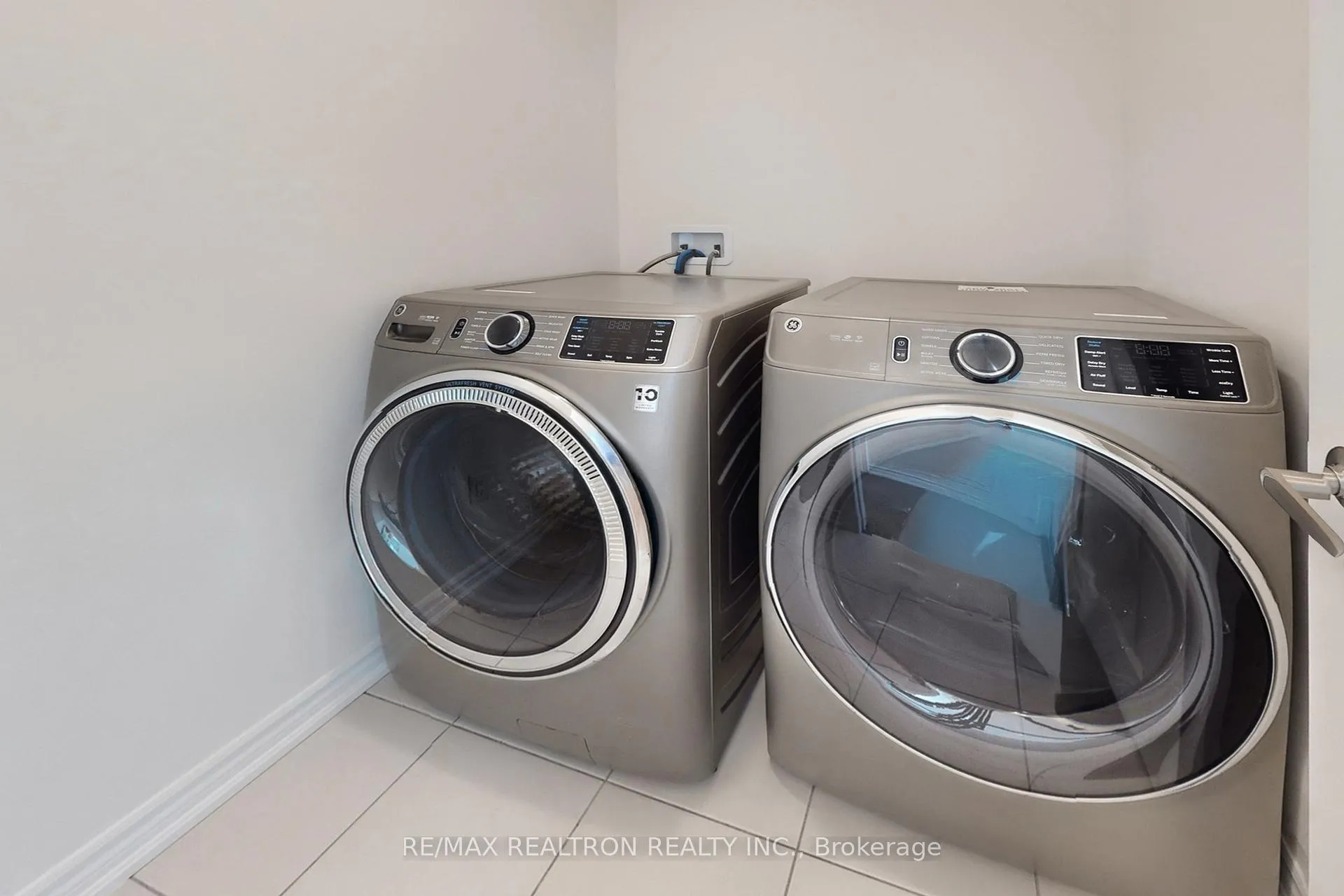 Photo 33 of 9 Breyworth Road, Markham, Victoria Square — HOMEH