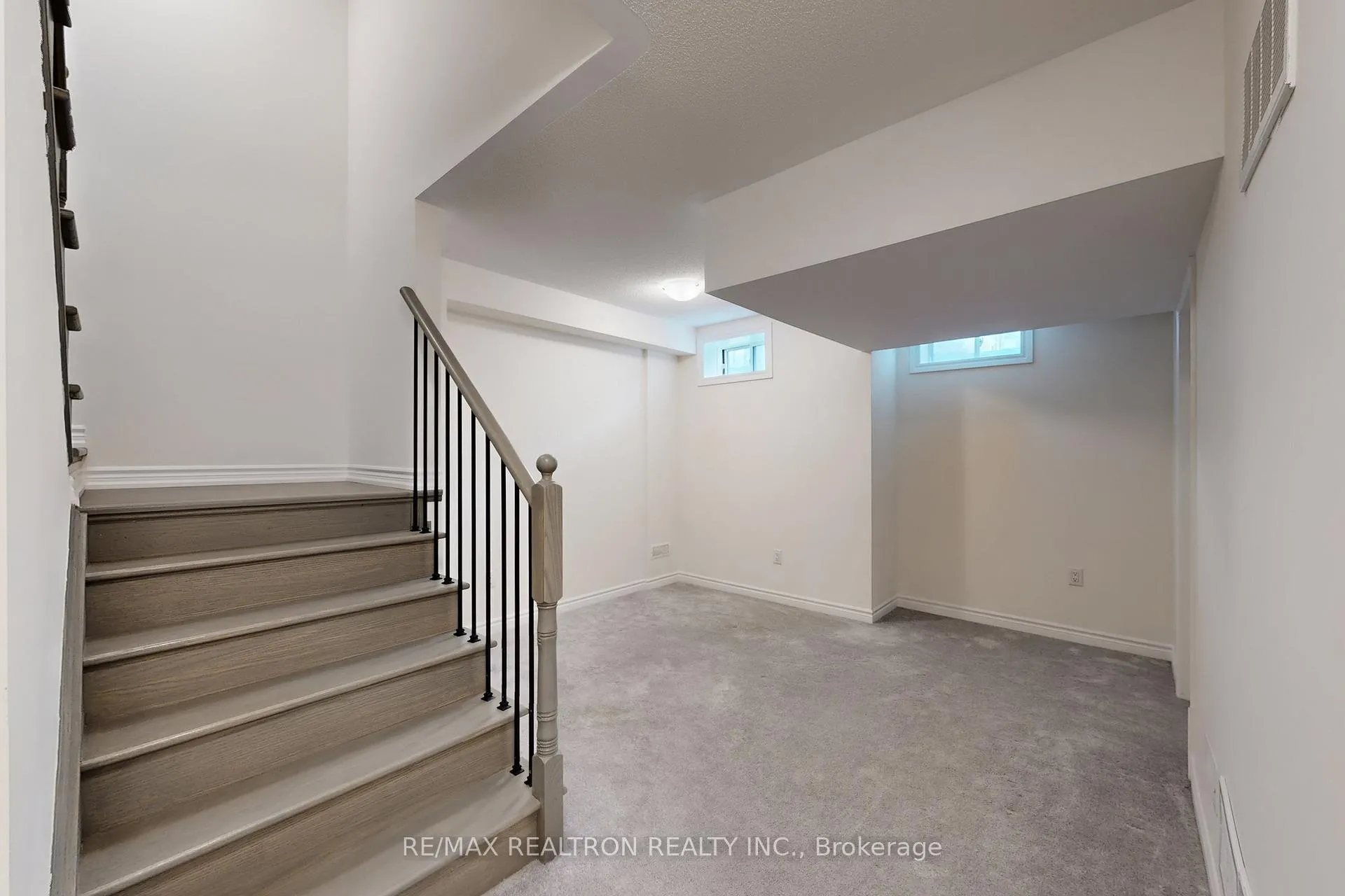 Photo 34 of 9 Breyworth Road, Markham, Victoria Square — HOMEH