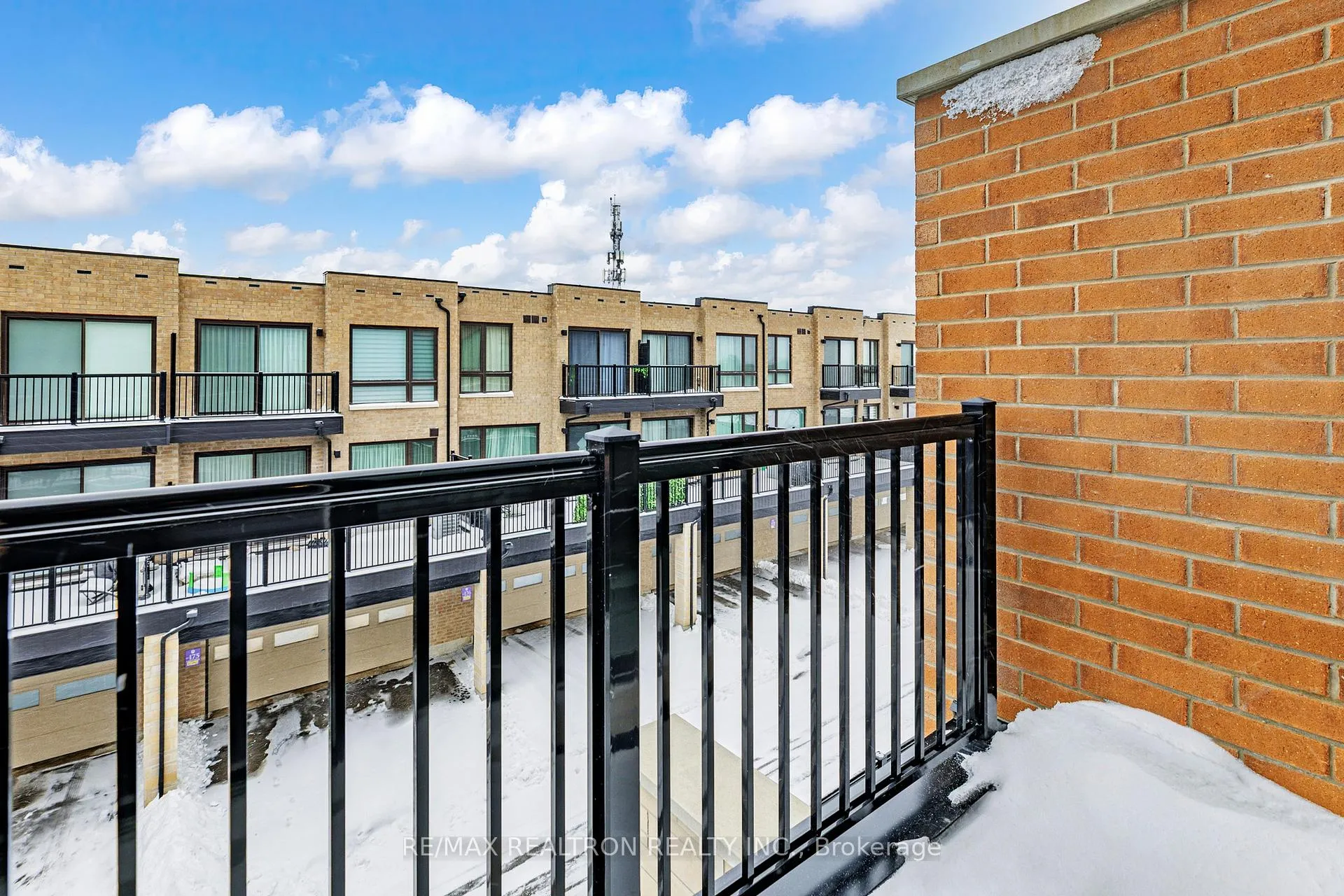 Photo 39 of 9 Breyworth Road, Markham, Victoria Square — HOMEH