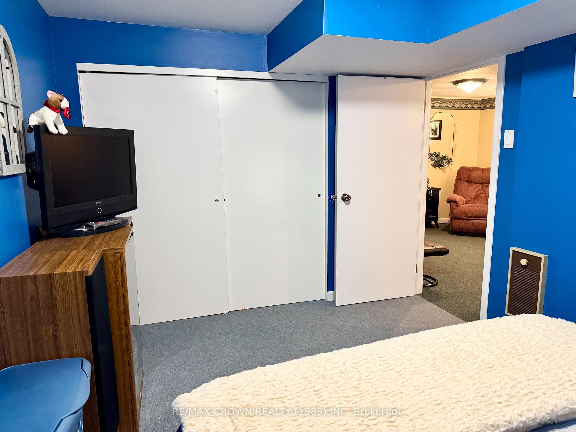 Photo 21 of 11 Niagara Street, Kapuskasing — HOMEH