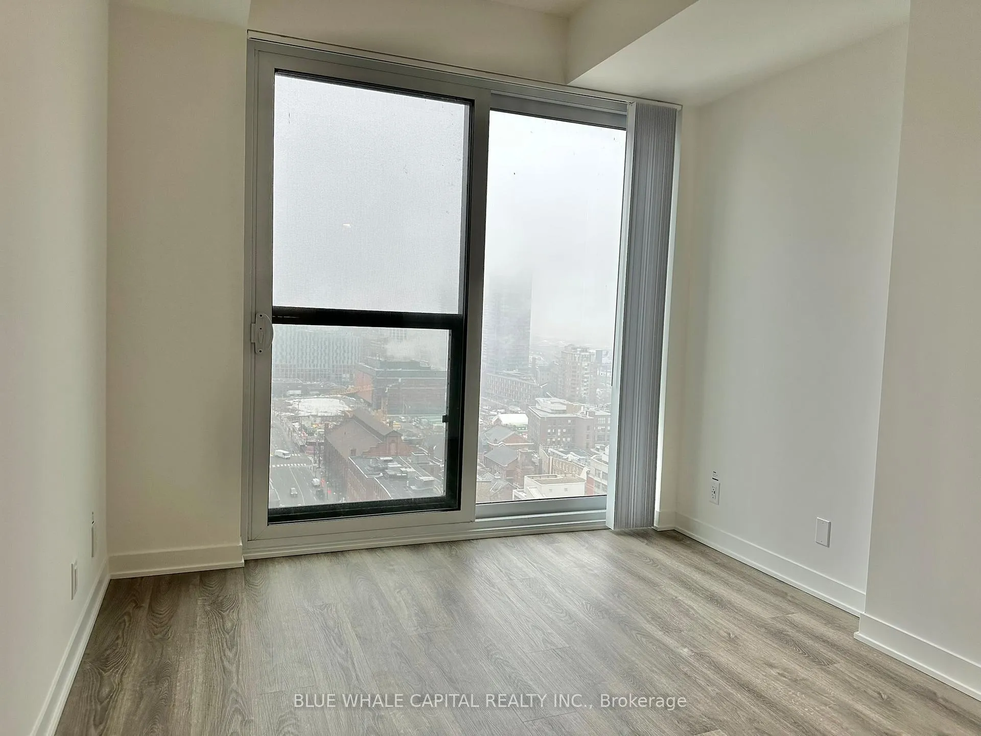 Photo 3 of Unit 2205, 180 Front Street E, Toronto, Moss Park — HOMEH