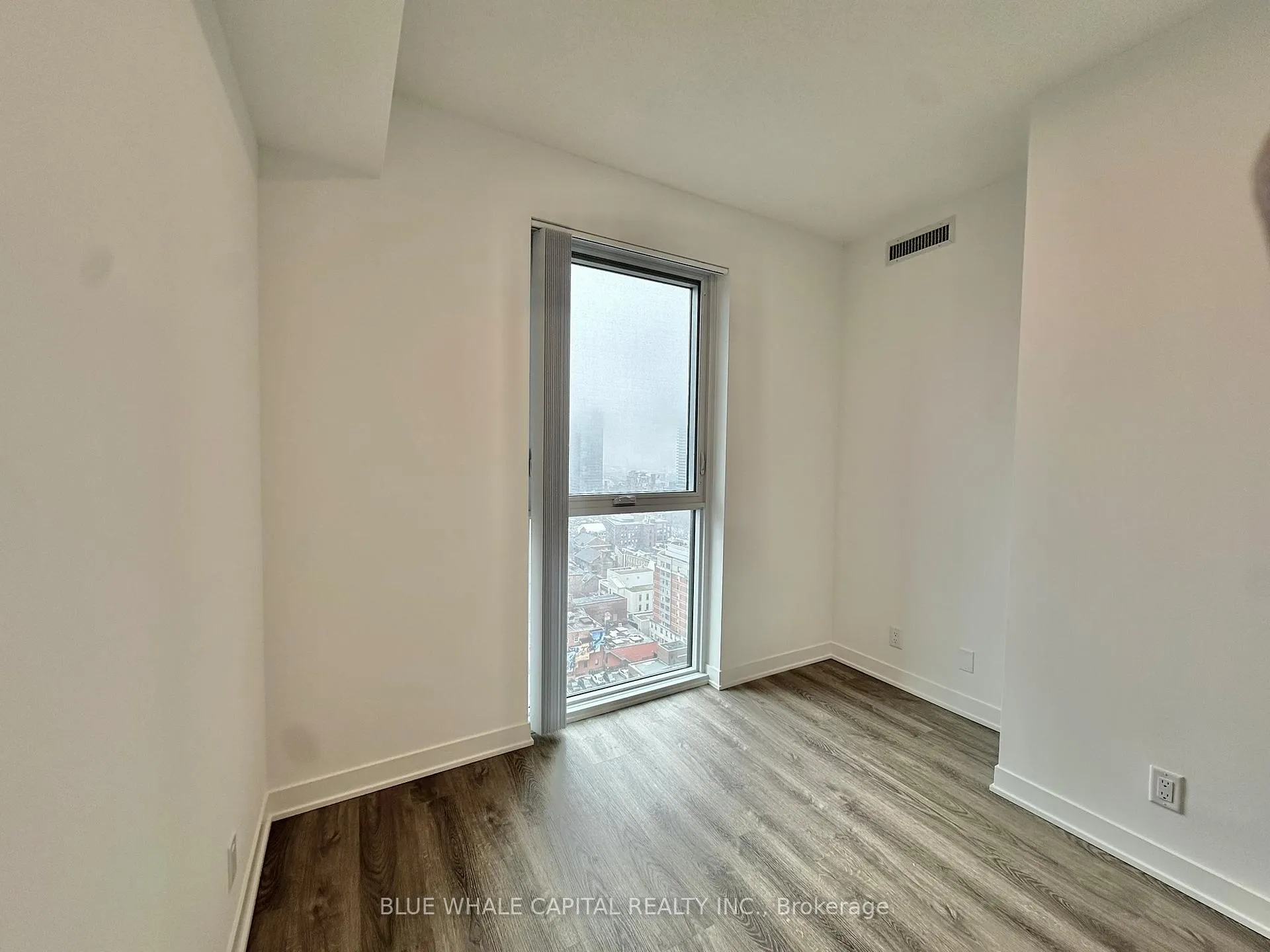 Photo 7 of Unit 2205, 180 Front Street E, Toronto, Moss Park — HOMEH