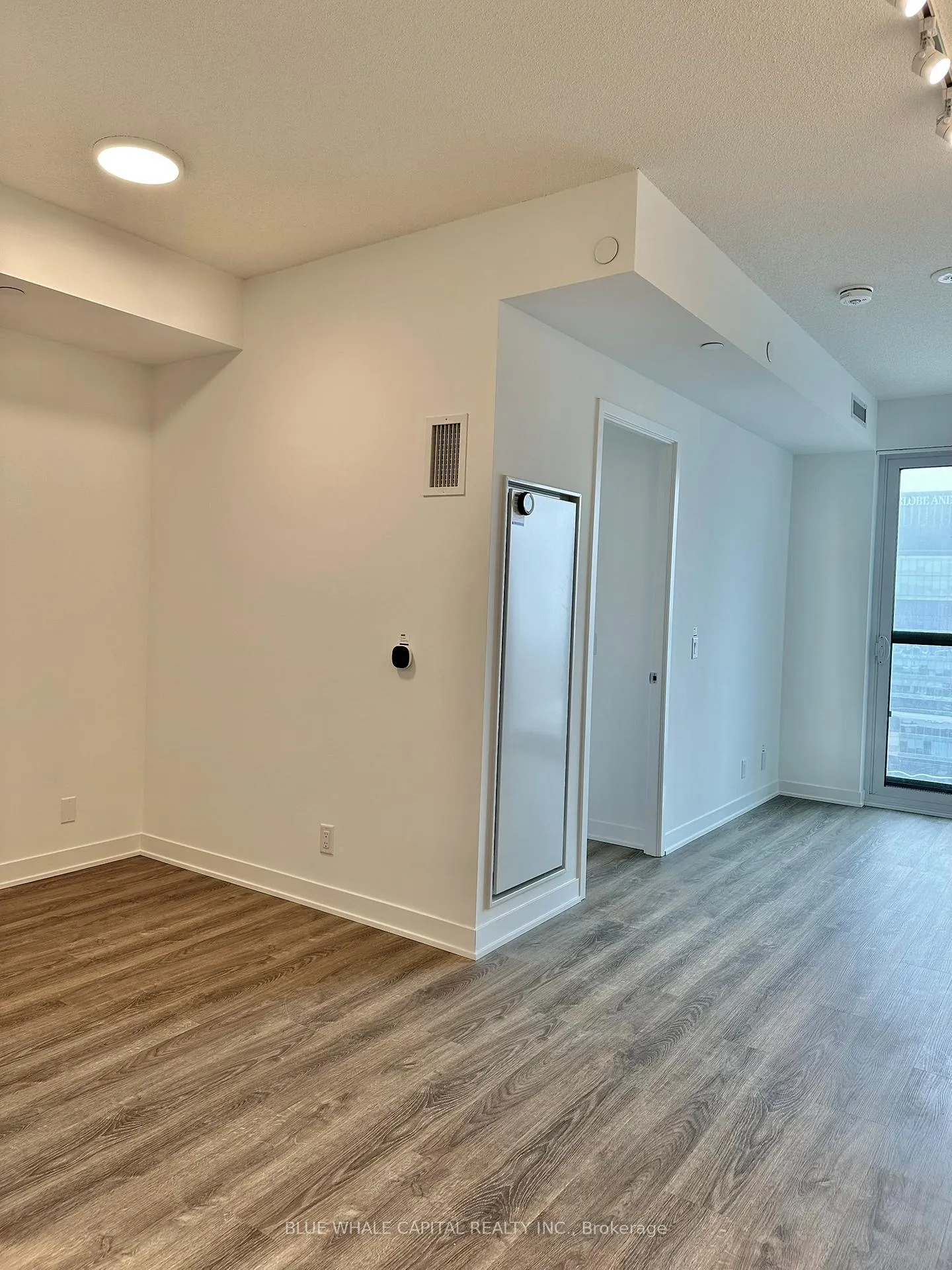 Photo 8 of Unit 2205, 180 Front Street E, Toronto, Moss Park — HOMEH