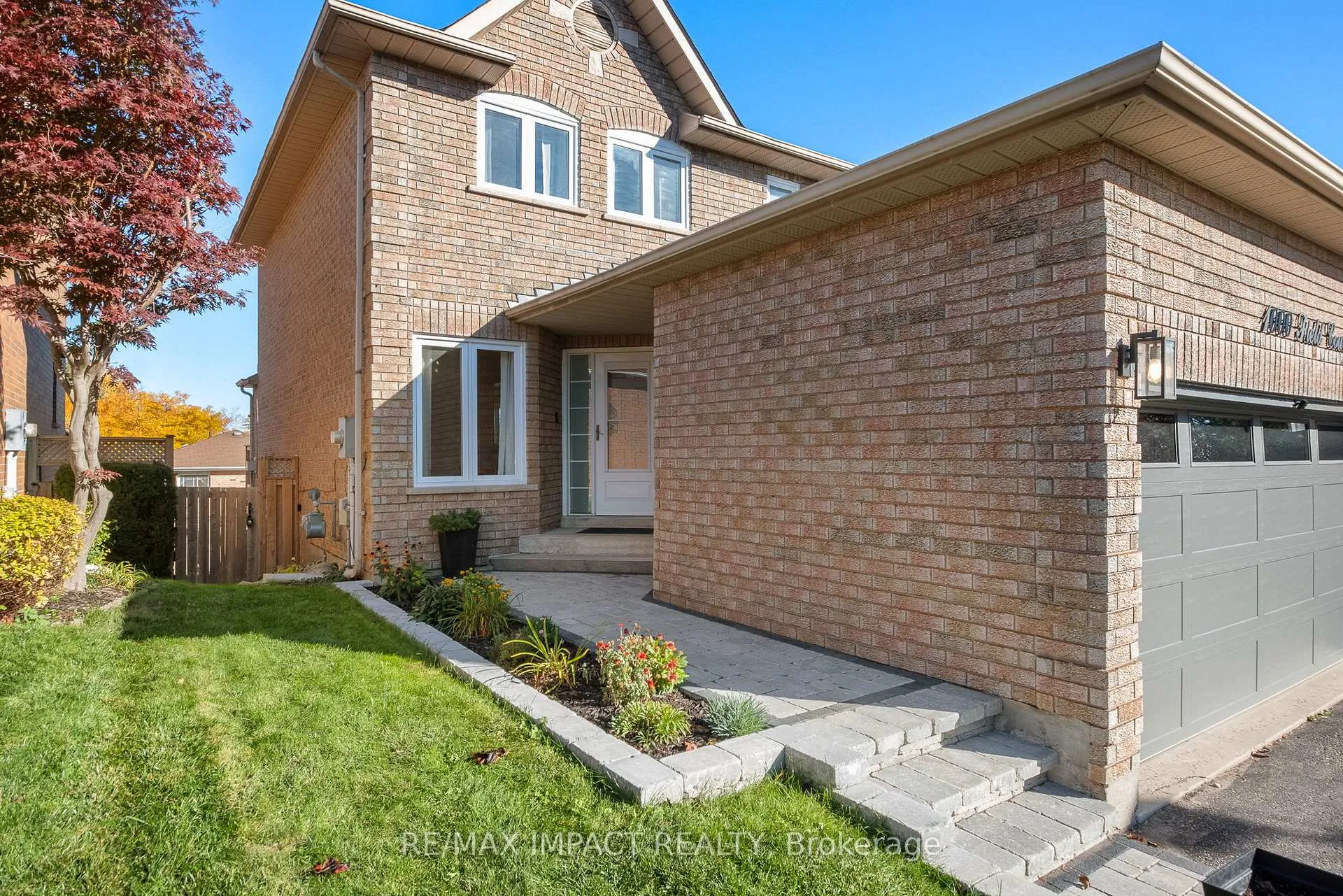 Photo 3 of 1000 Field Court, Cobourg — HOMEH