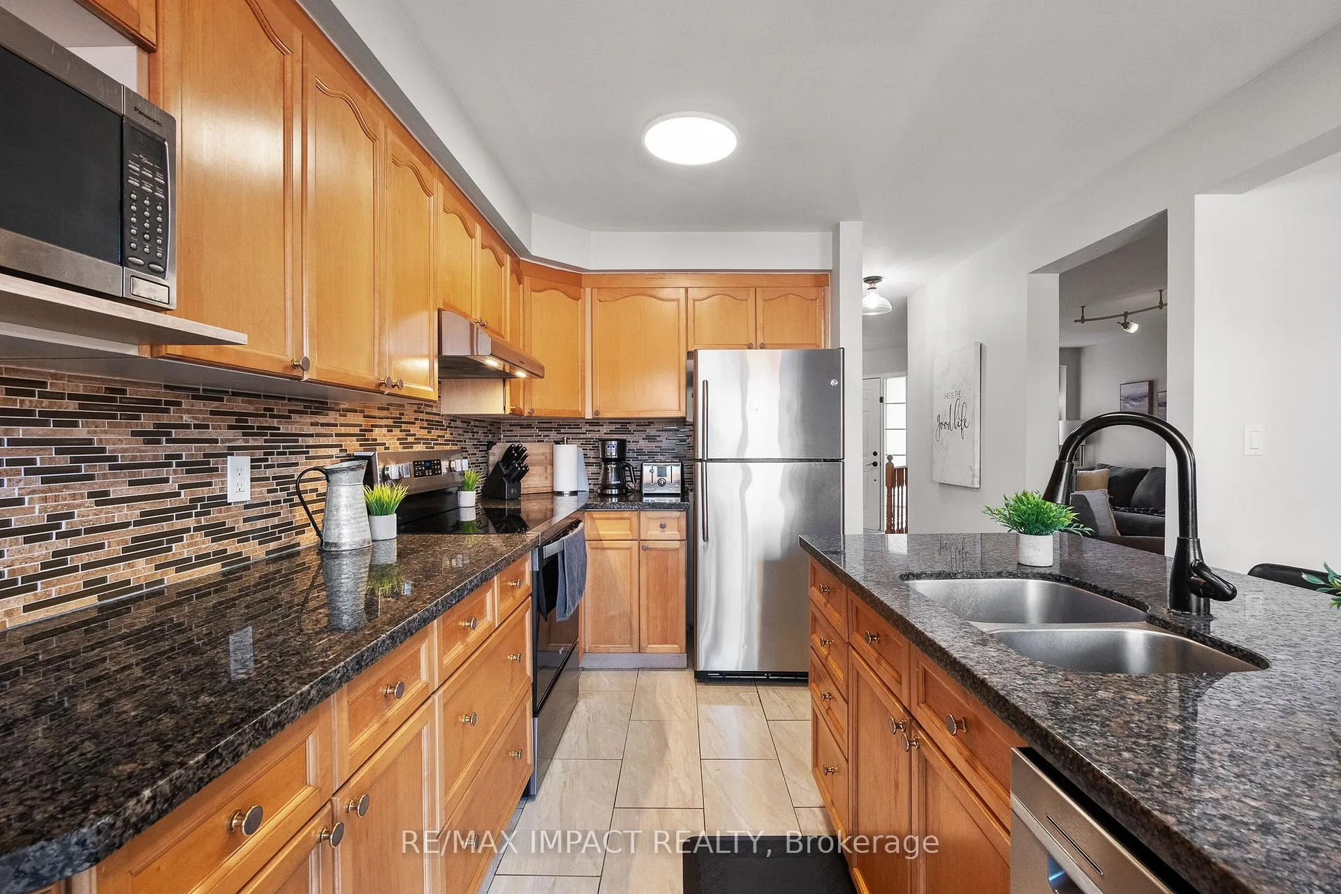 Photo 9 of 1000 Field Court, Cobourg — HOMEH