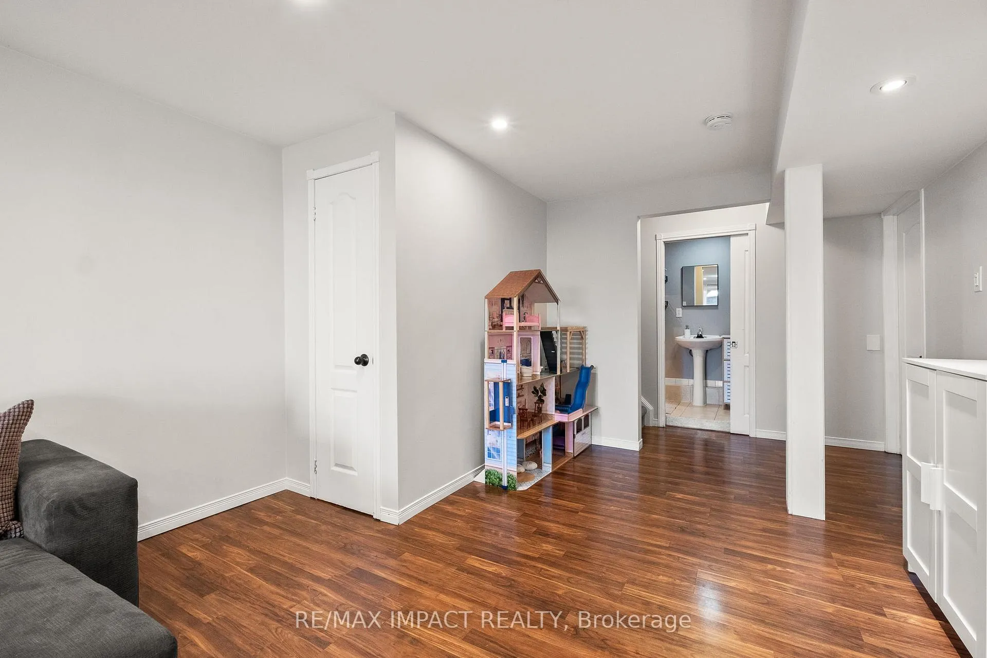 Photo 27 of 1000 Field Court, Cobourg — HOMEH