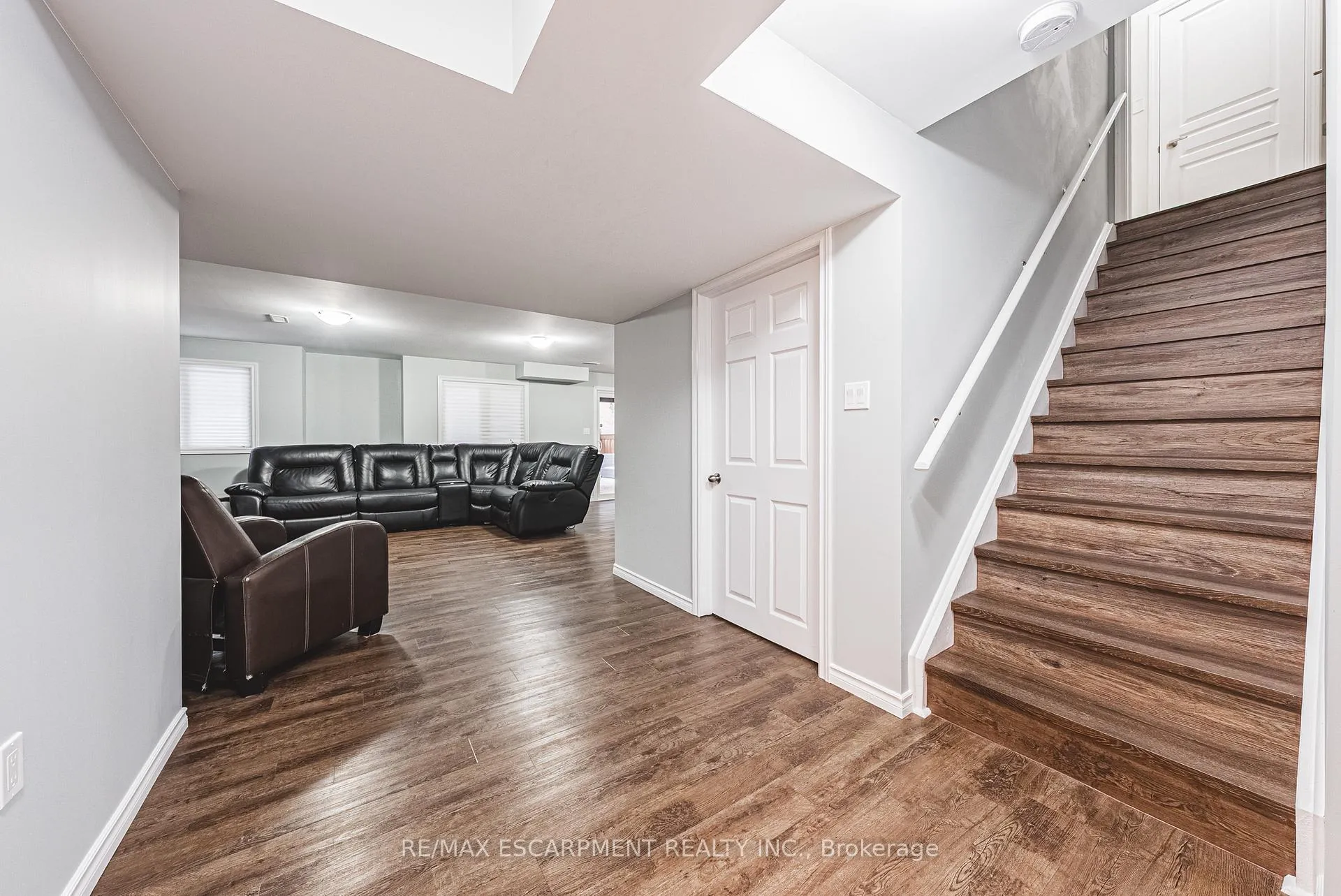 Photo 32 of 85 Peer Court, Hamilton, Meadowlands — HOMEH