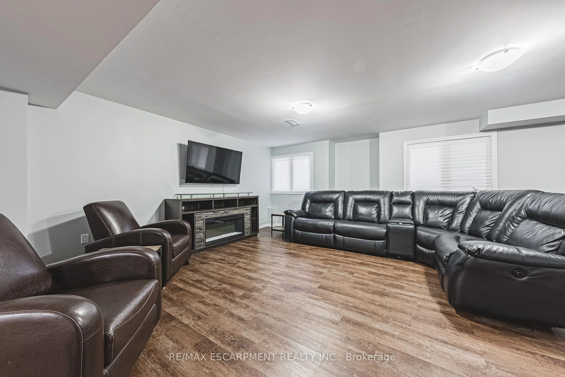 Photo 36 of 85 Peer Court, Hamilton, Meadowlands — HOMEH