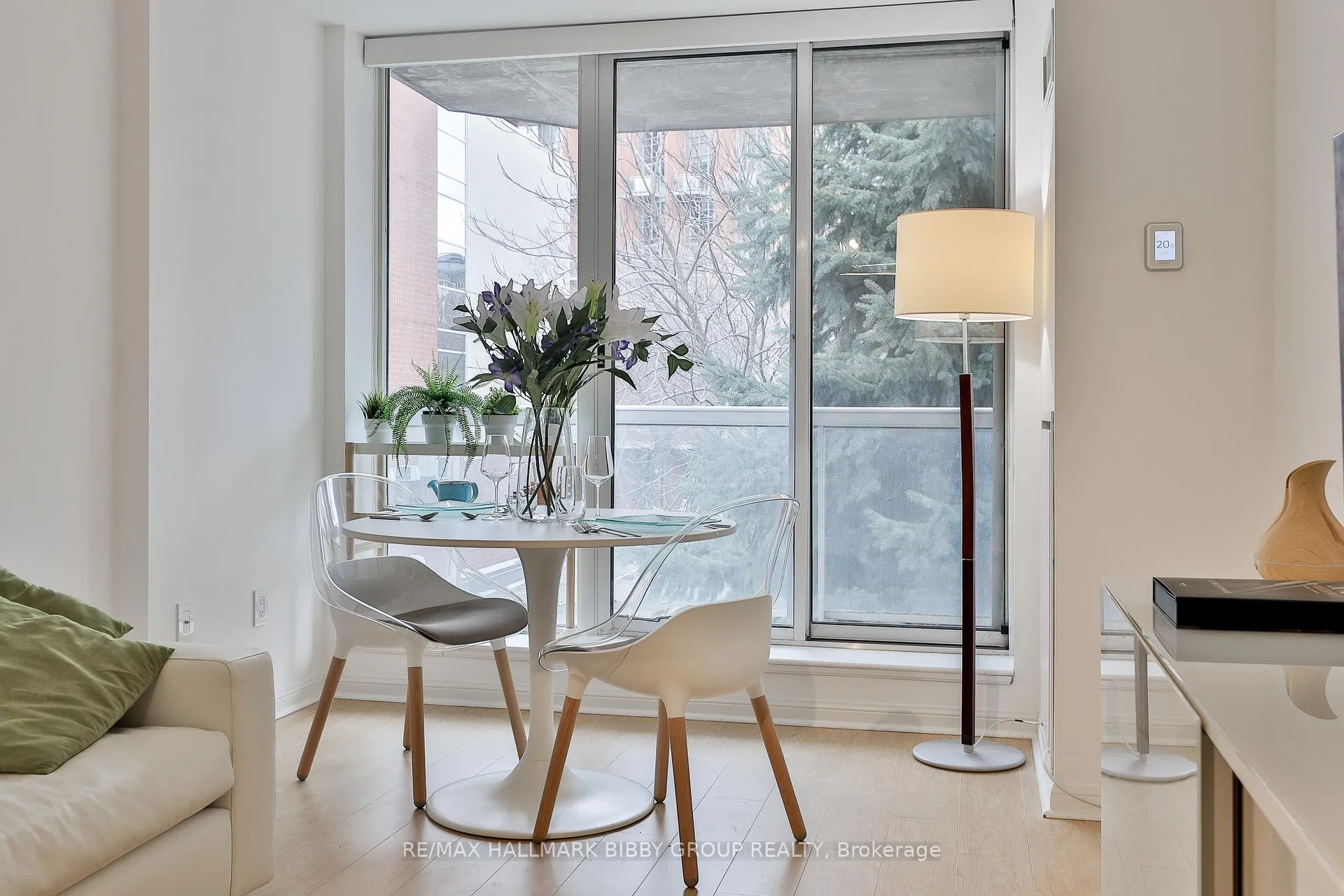 Photo 7 of Unit 409, 330 Adelaide Street E, Toronto, Moss Park — HOMEH
