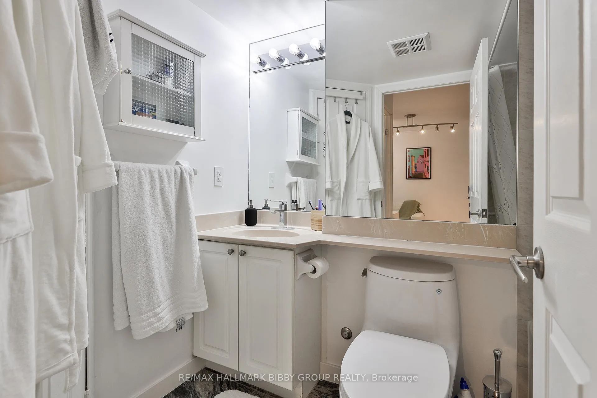 Photo 18 of Unit 409, 330 Adelaide Street E, Toronto, Moss Park — HOMEH
