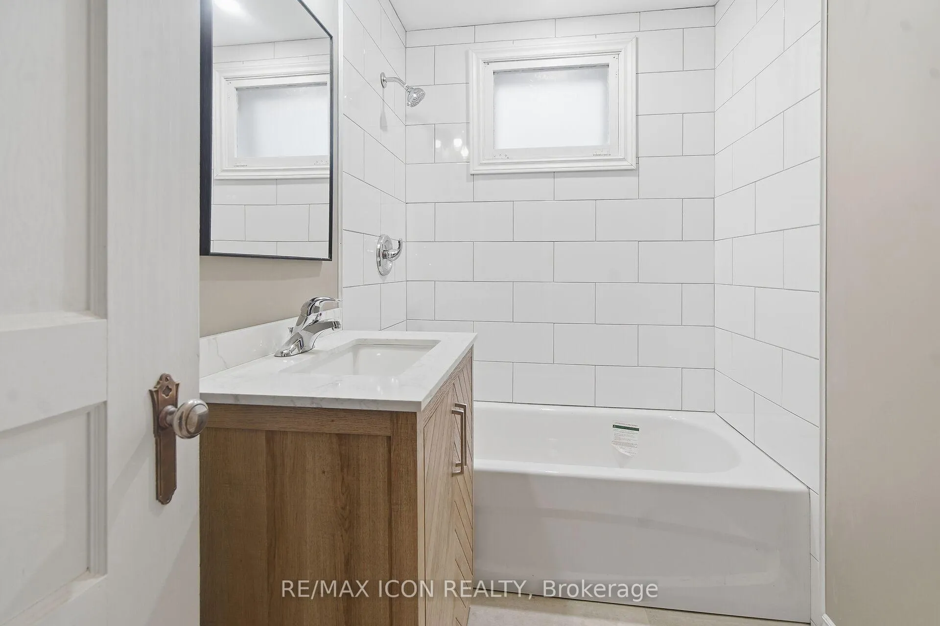 Photo 15 of 182 Maple Street, West Elgin, West Lorne — HOMEH