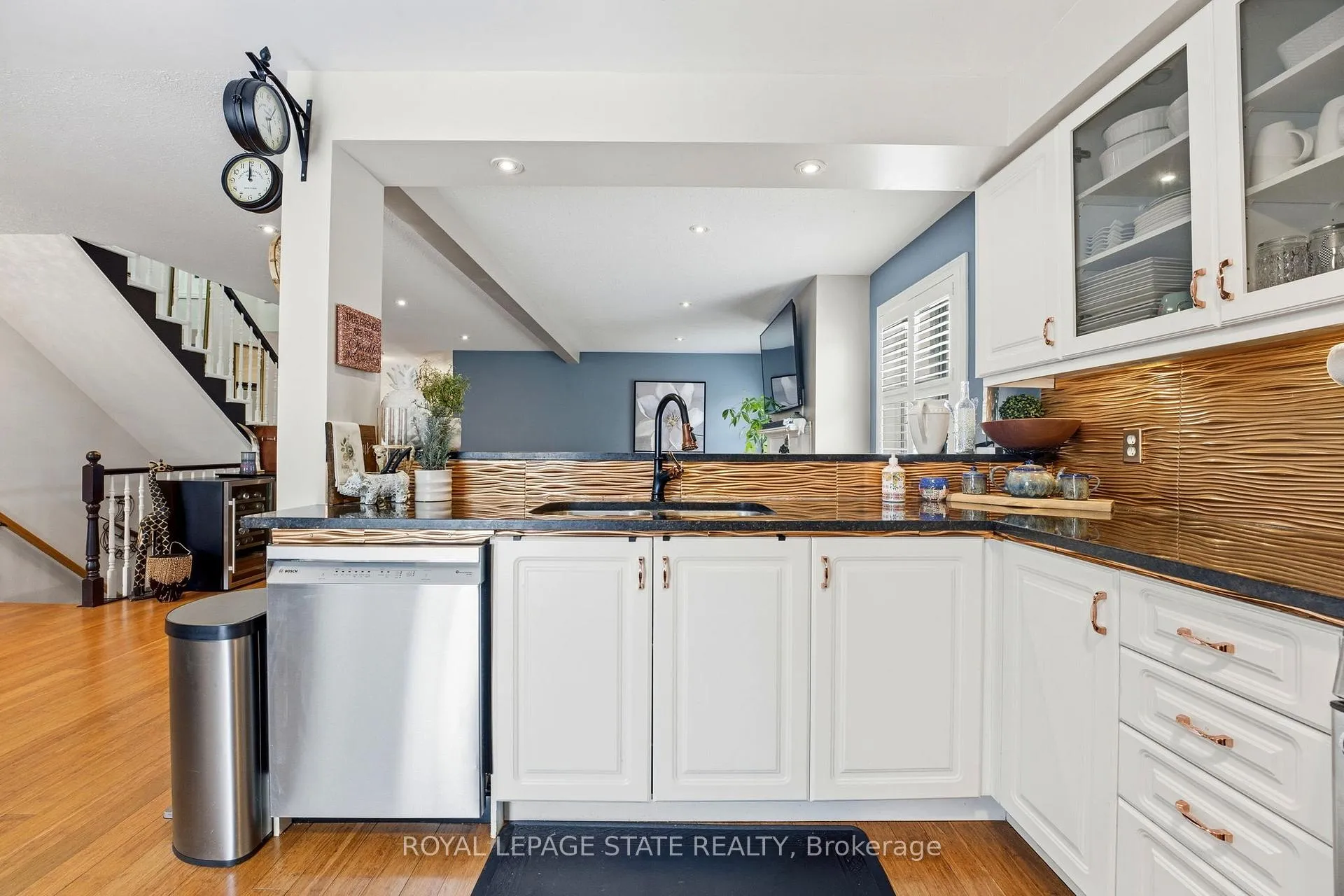 Photo 14 of 64 Griffith Drive, Grimsby, Grimsby East — HOMEH