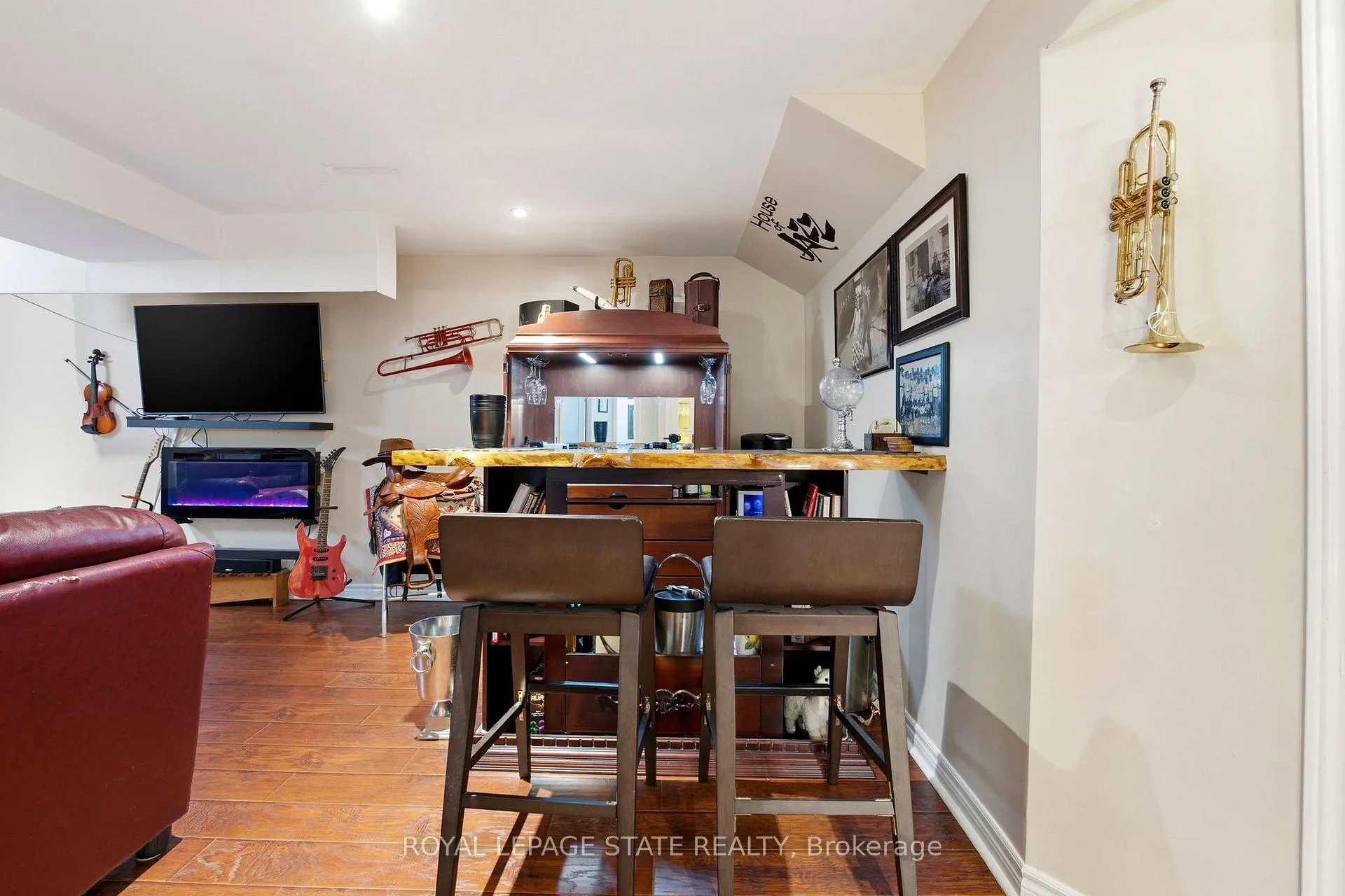 Photo 36 of 64 Griffith Drive, Grimsby, Grimsby East — HOMEH