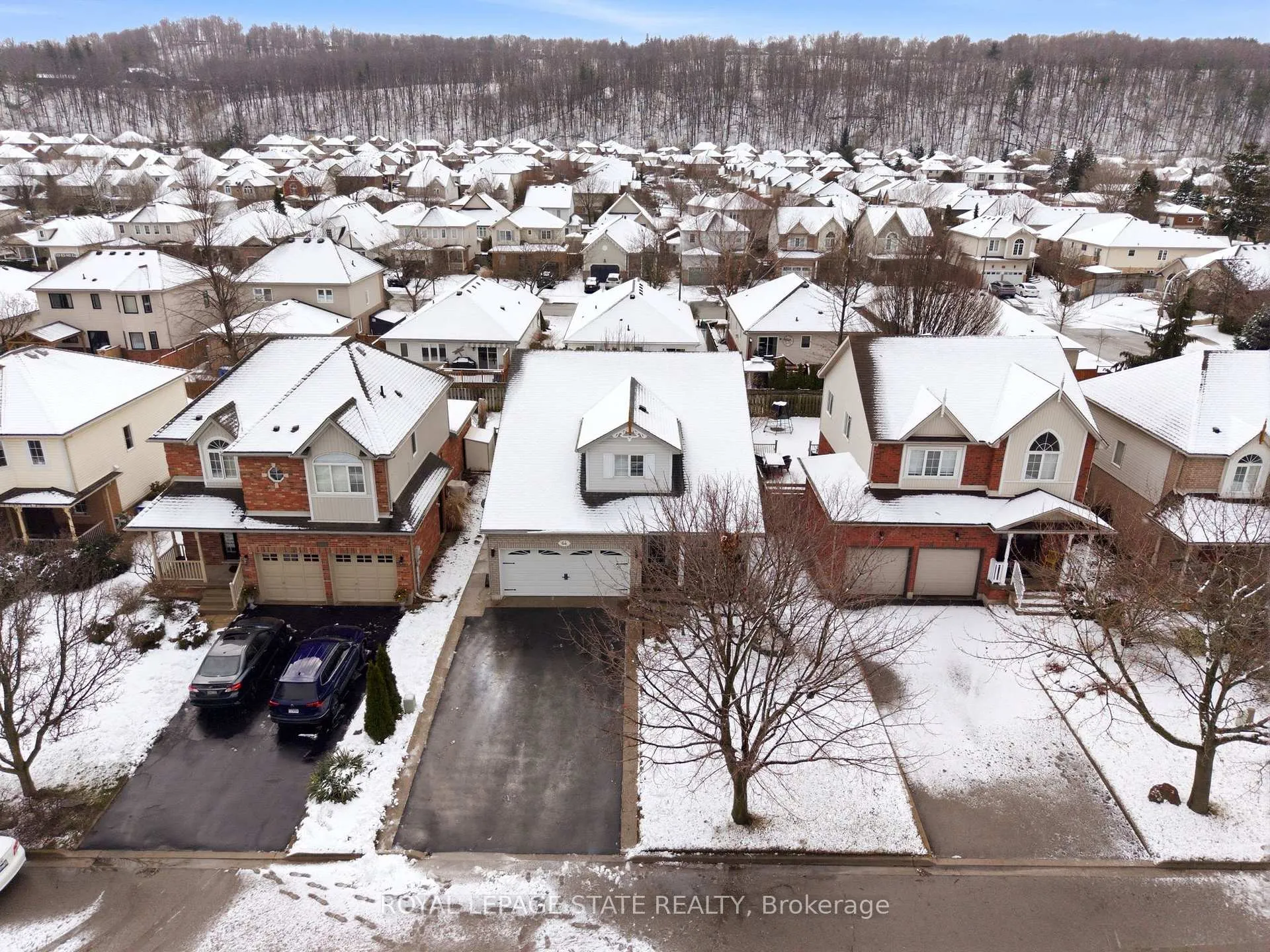 Photo 44 of 64 Griffith Drive, Grimsby, Grimsby East — HOMEH