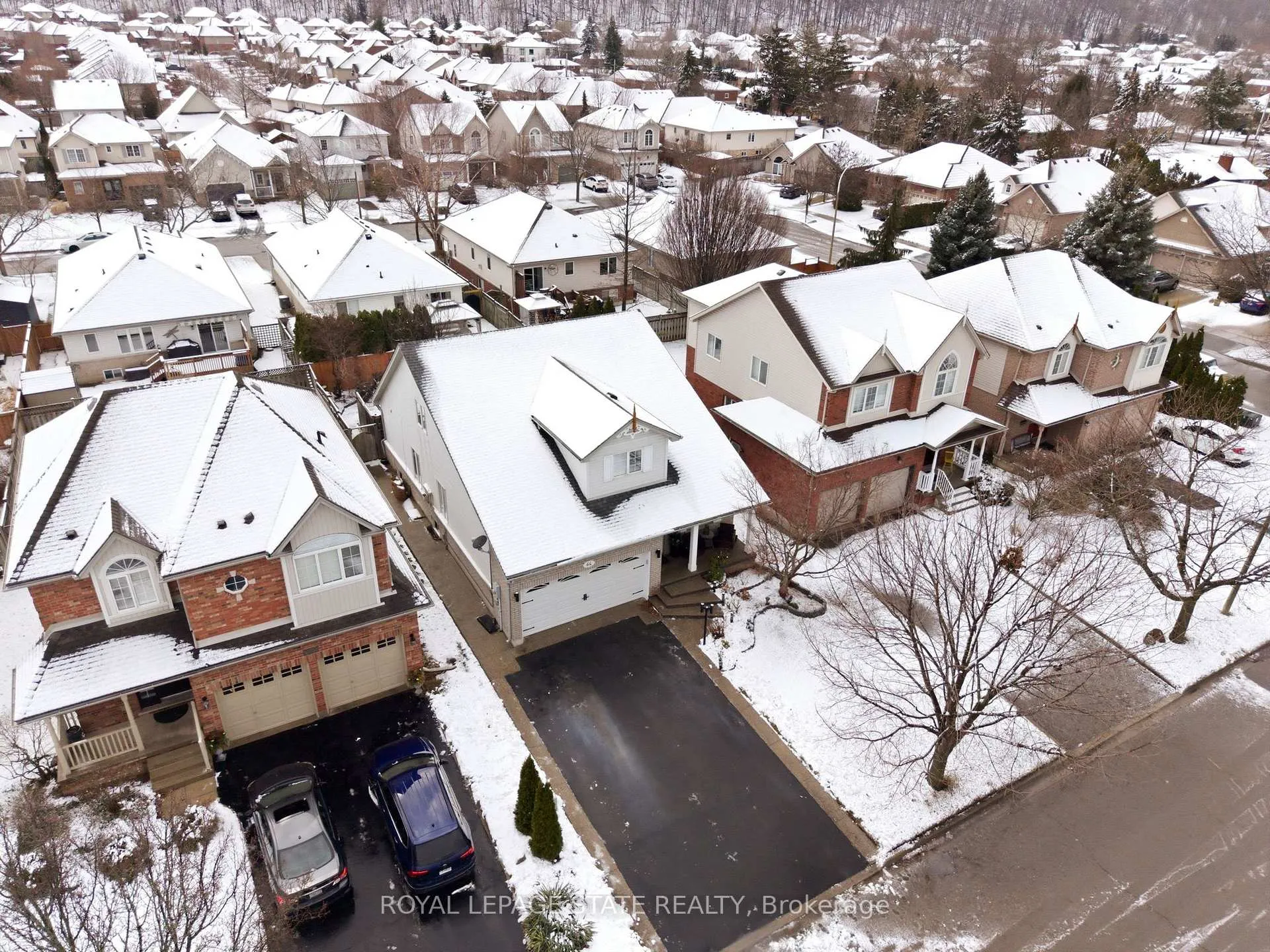 Photo 46 of 64 Griffith Drive, Grimsby, Grimsby East — HOMEH