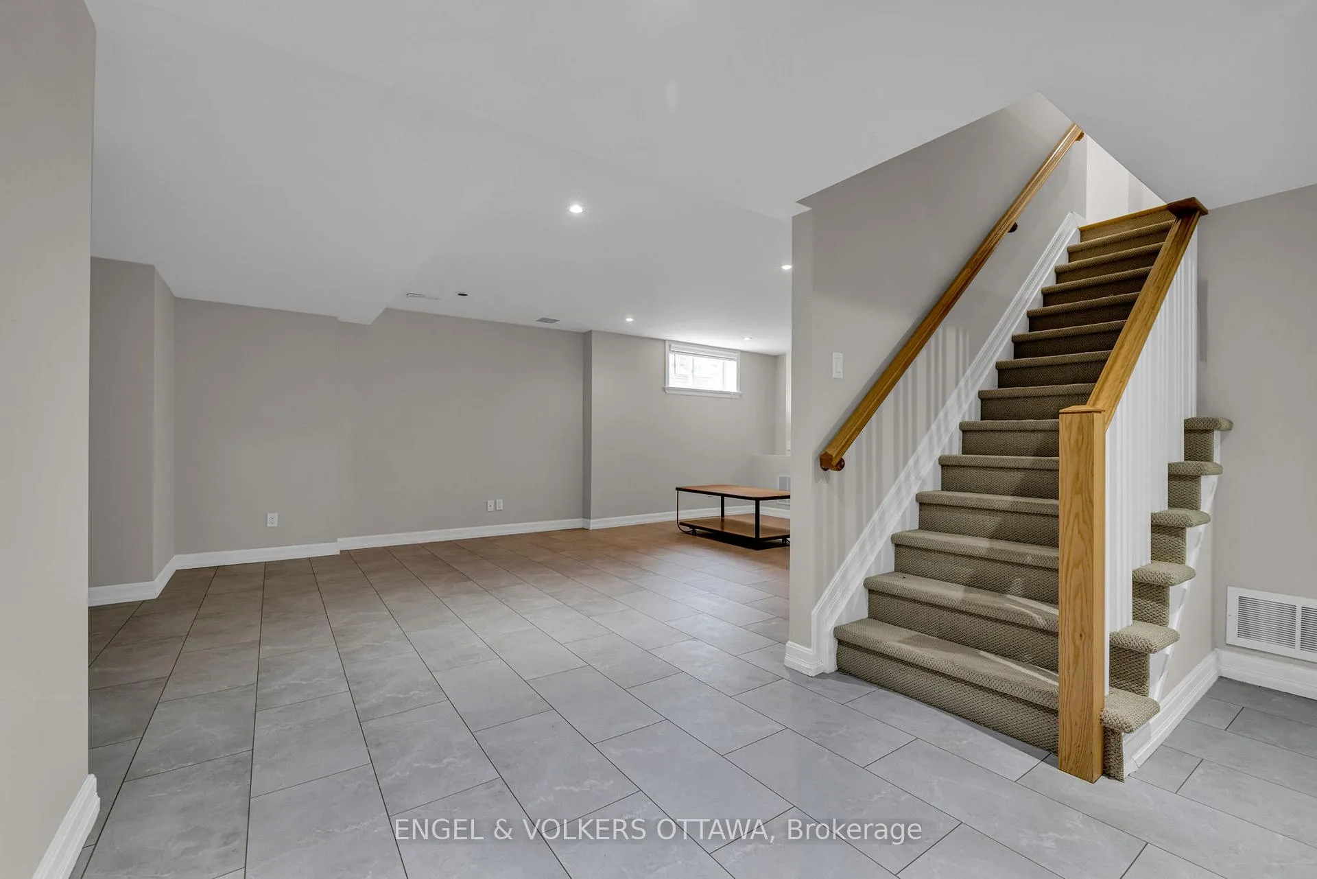 Photo 23 of 145 Manorhill Private, Ottawa, Guildwood Estates - Urbandale Acres — HOMEH