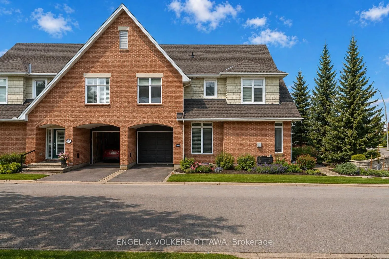 Photo 1 of 145 Manorhill Private, Ottawa, Guildwood Estates - Urbandale Acres — HOMEH