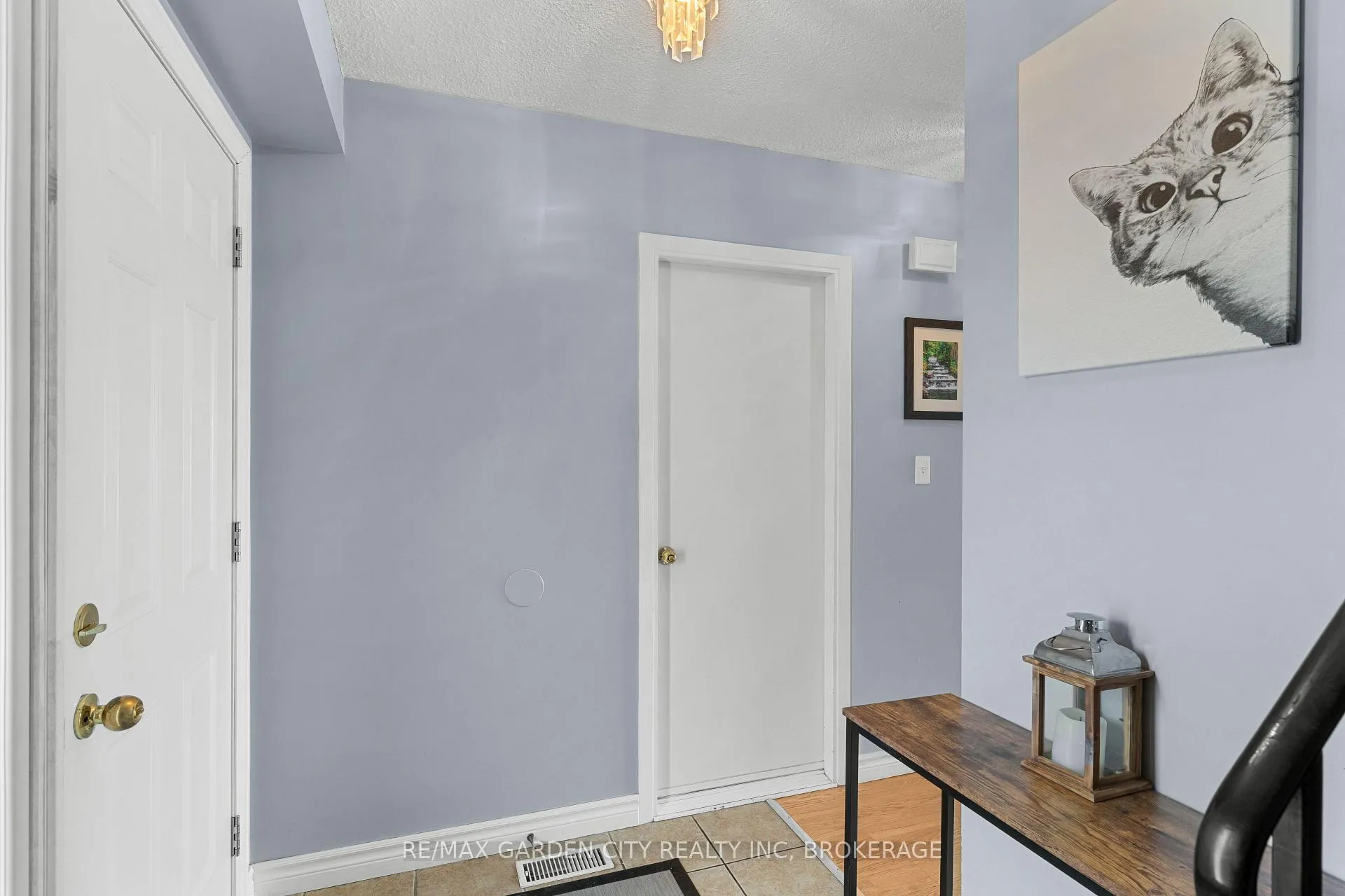 Photo 5 of Unit 2, 286 Cushman Road, St. Catharines, Carlton/Bunting — HOMEH