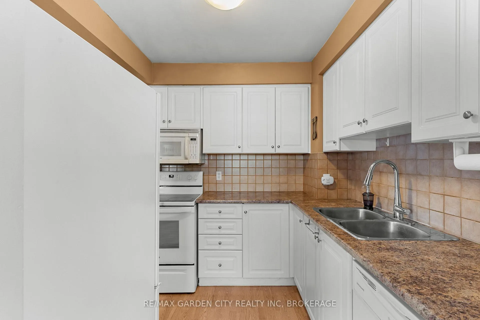 Photo 15 of Unit 2, 286 Cushman Road, St. Catharines, Carlton/Bunting — HOMEH