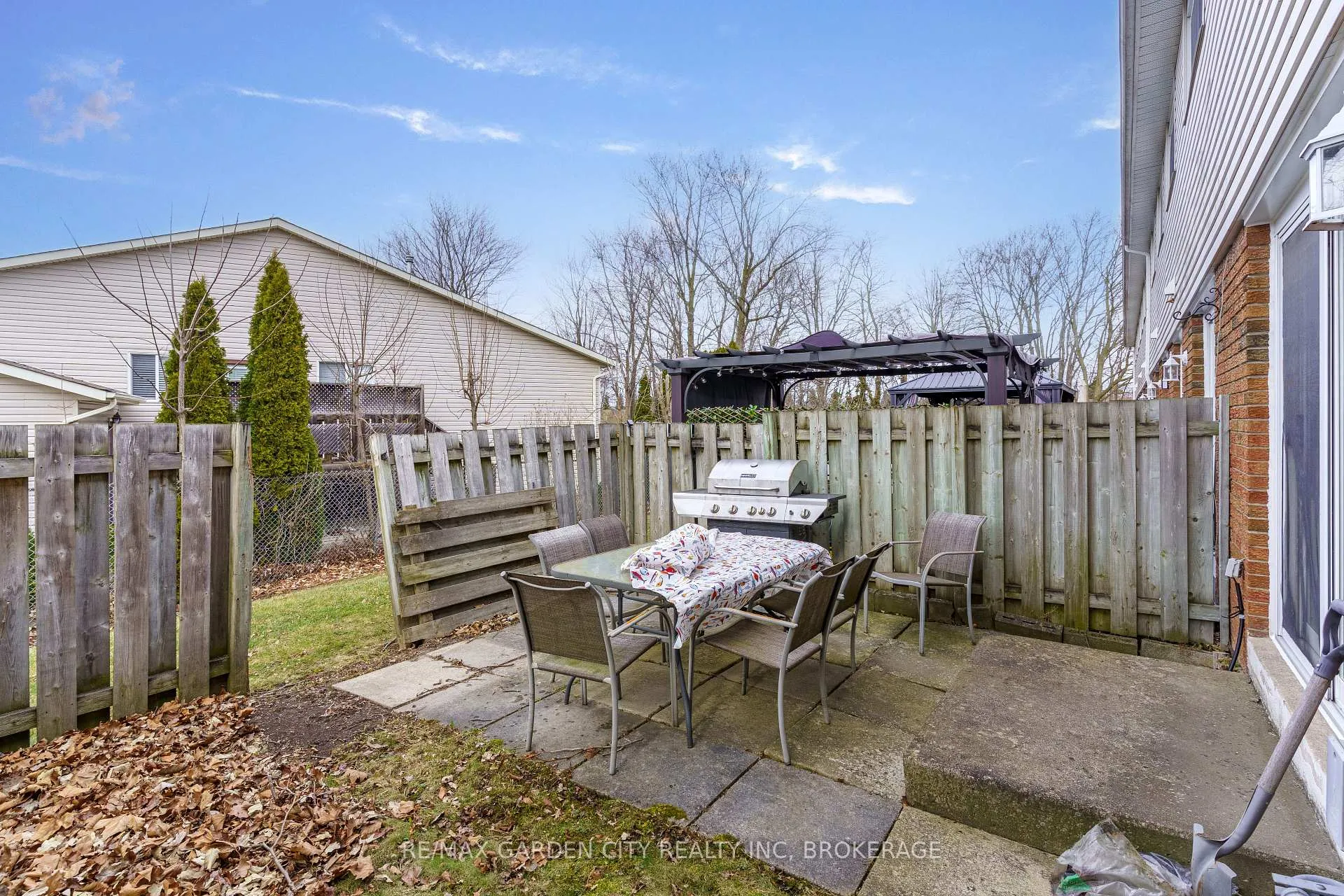 Photo 32 of Unit 2, 286 Cushman Road, St. Catharines, Carlton/Bunting — HOMEH