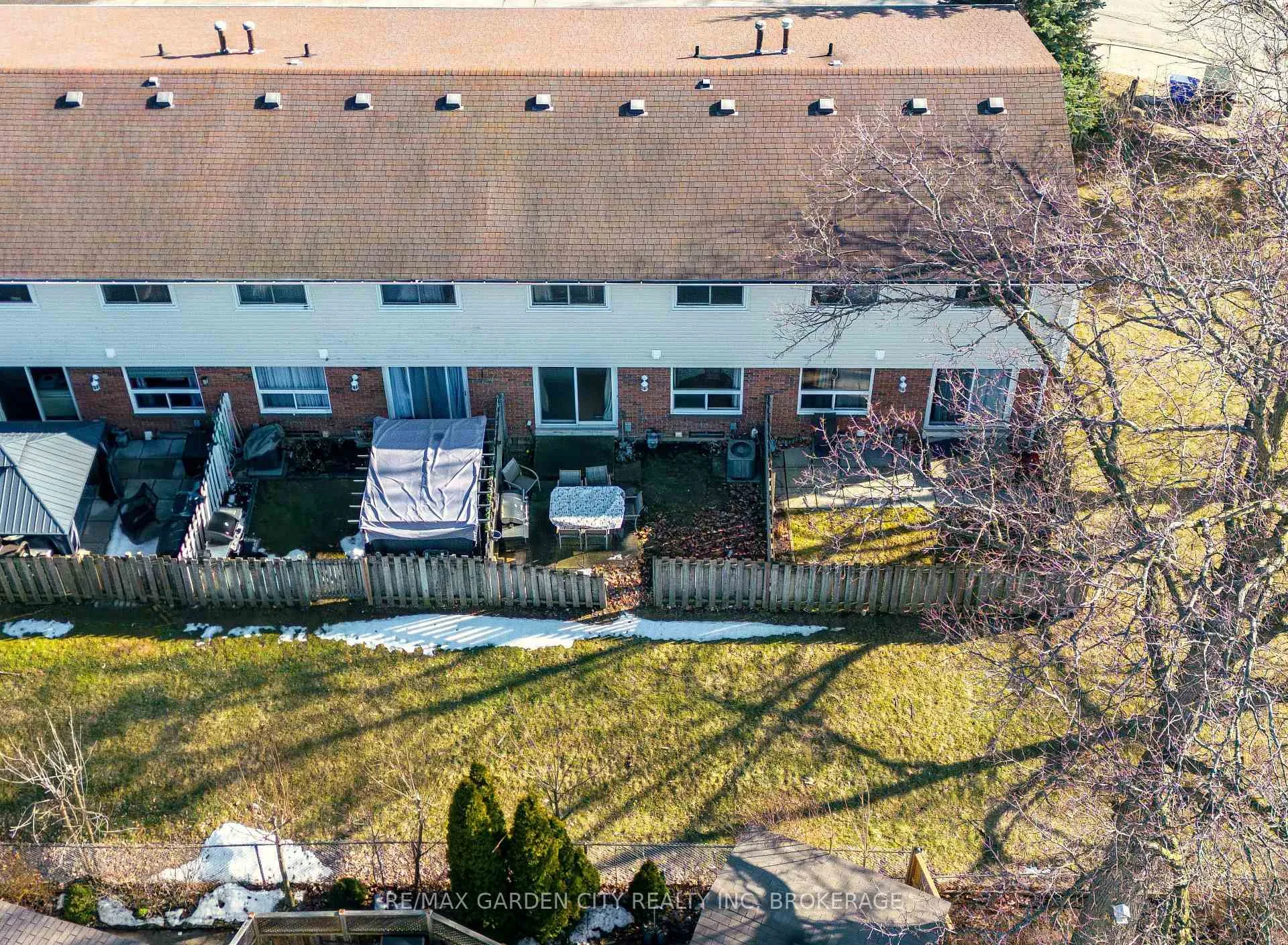 Photo 33 of Unit 2, 286 Cushman Road, St. Catharines, Carlton/Bunting — HOMEH