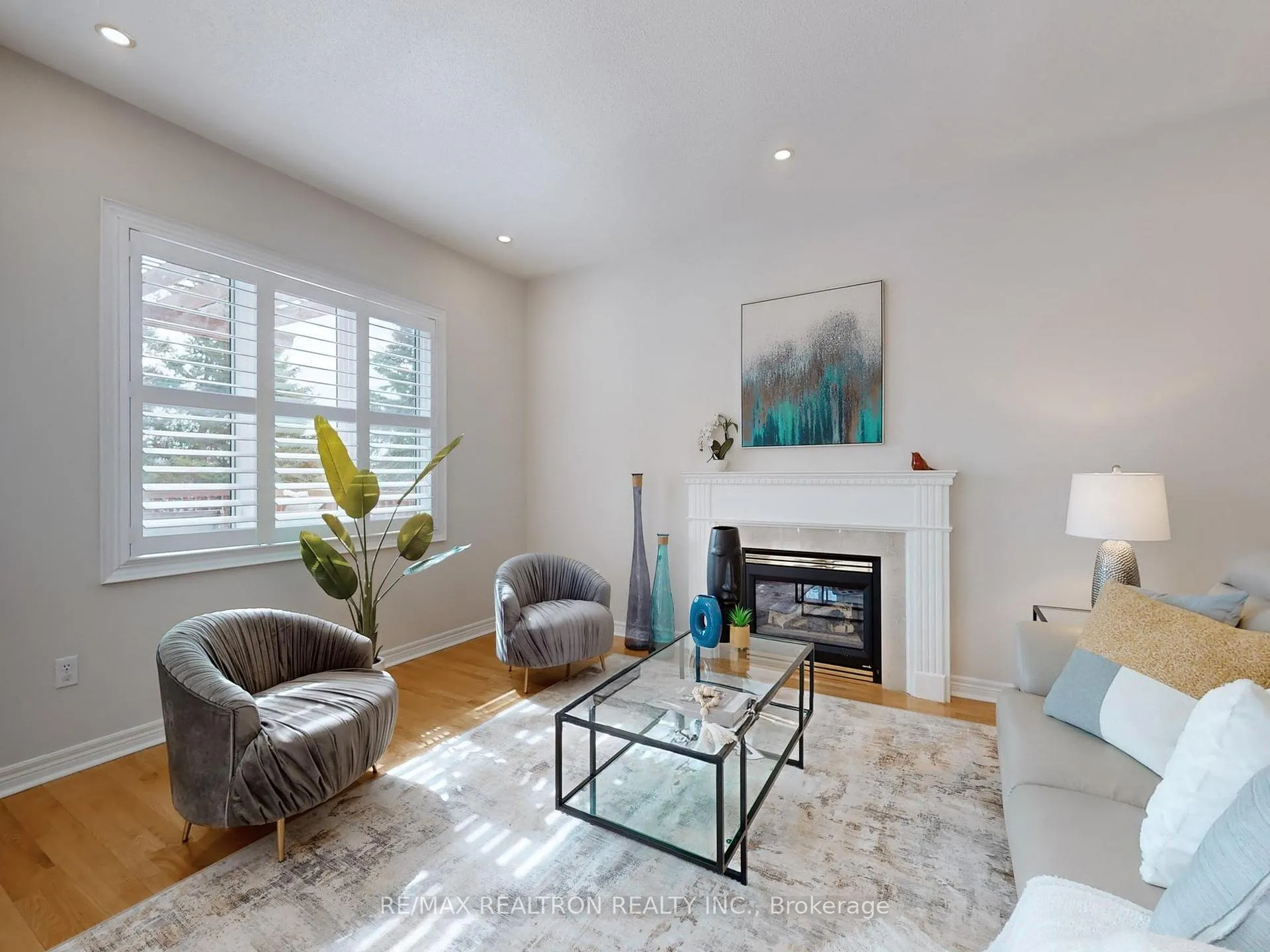 Photo 12 of 297 Castan Avenue, Markham, Village Green-South Unionville — HOMEH