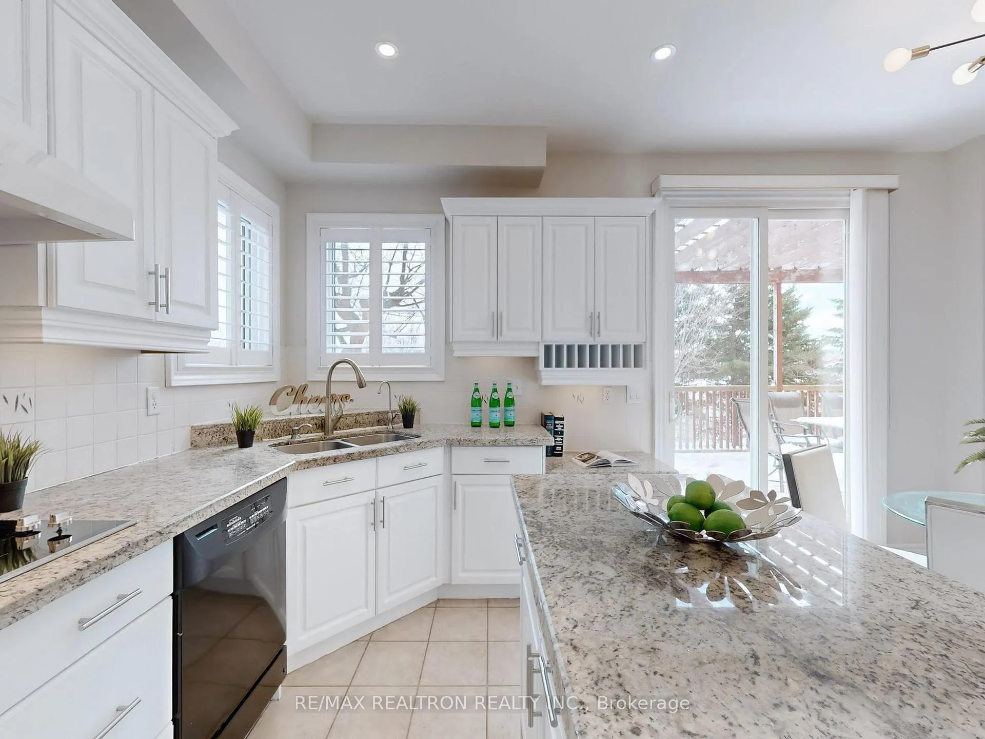 Photo 17 of 297 Castan Avenue, Markham, Village Green-South Unionville — HOMEH