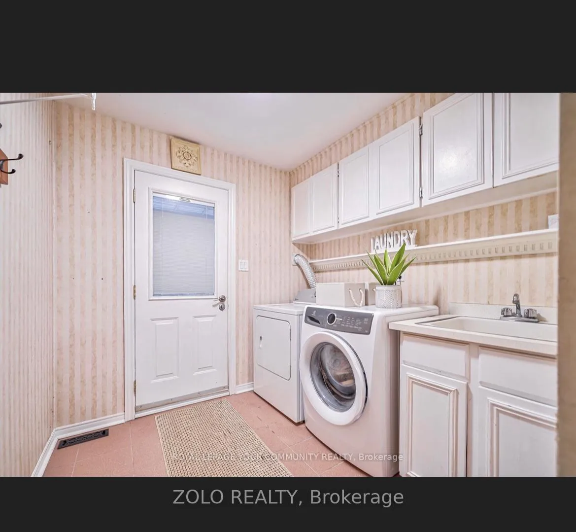 Photo 5 of 107 Ramona Boulevard, Markham, Markham Village — HOMEH