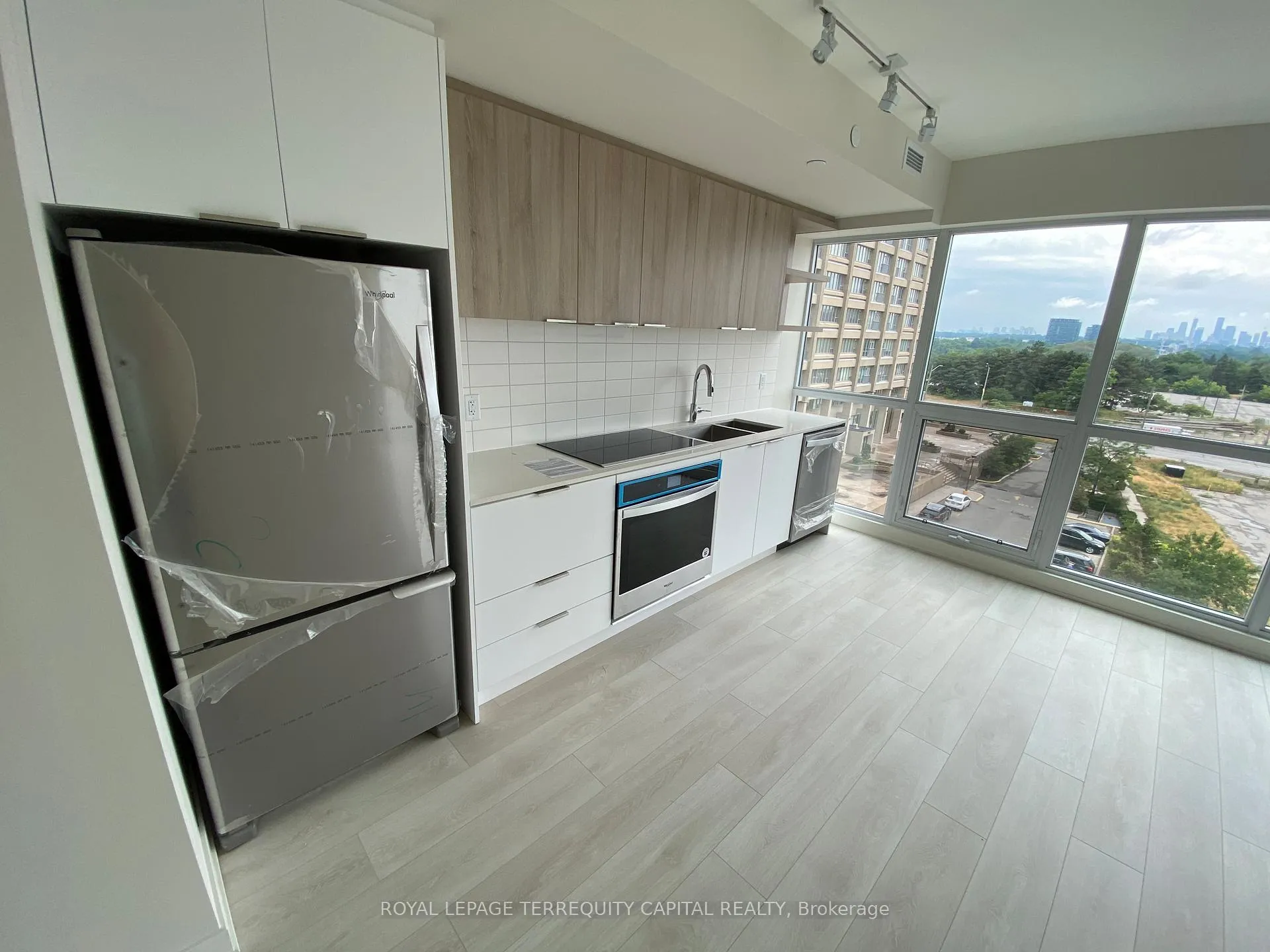 Photo 1 of Unit 602, 6 Sonic Way, Toronto, Flemingdon Park — HOMEH