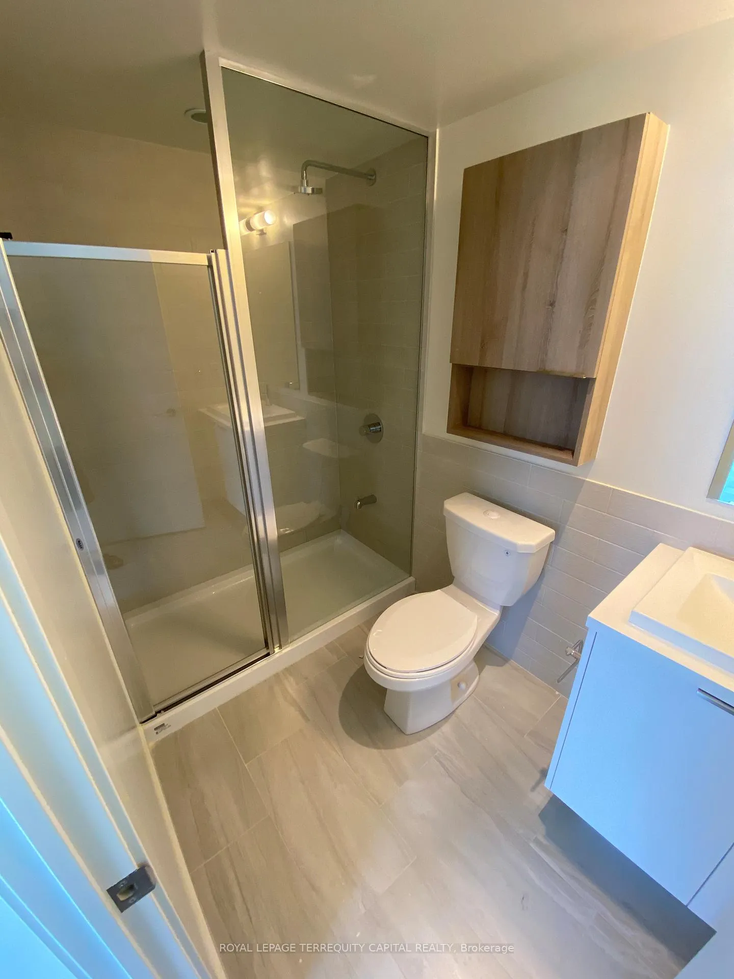 Photo 4 of Unit 602, 6 Sonic Way, Toronto, Flemingdon Park — HOMEH