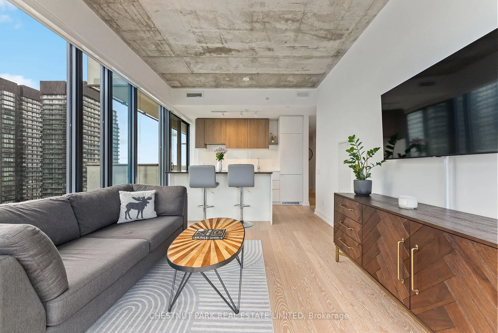Photo 6 of Unit 2303, 161 Roehampton Avenue, Toronto, Mount Pleasant West — HOMEH