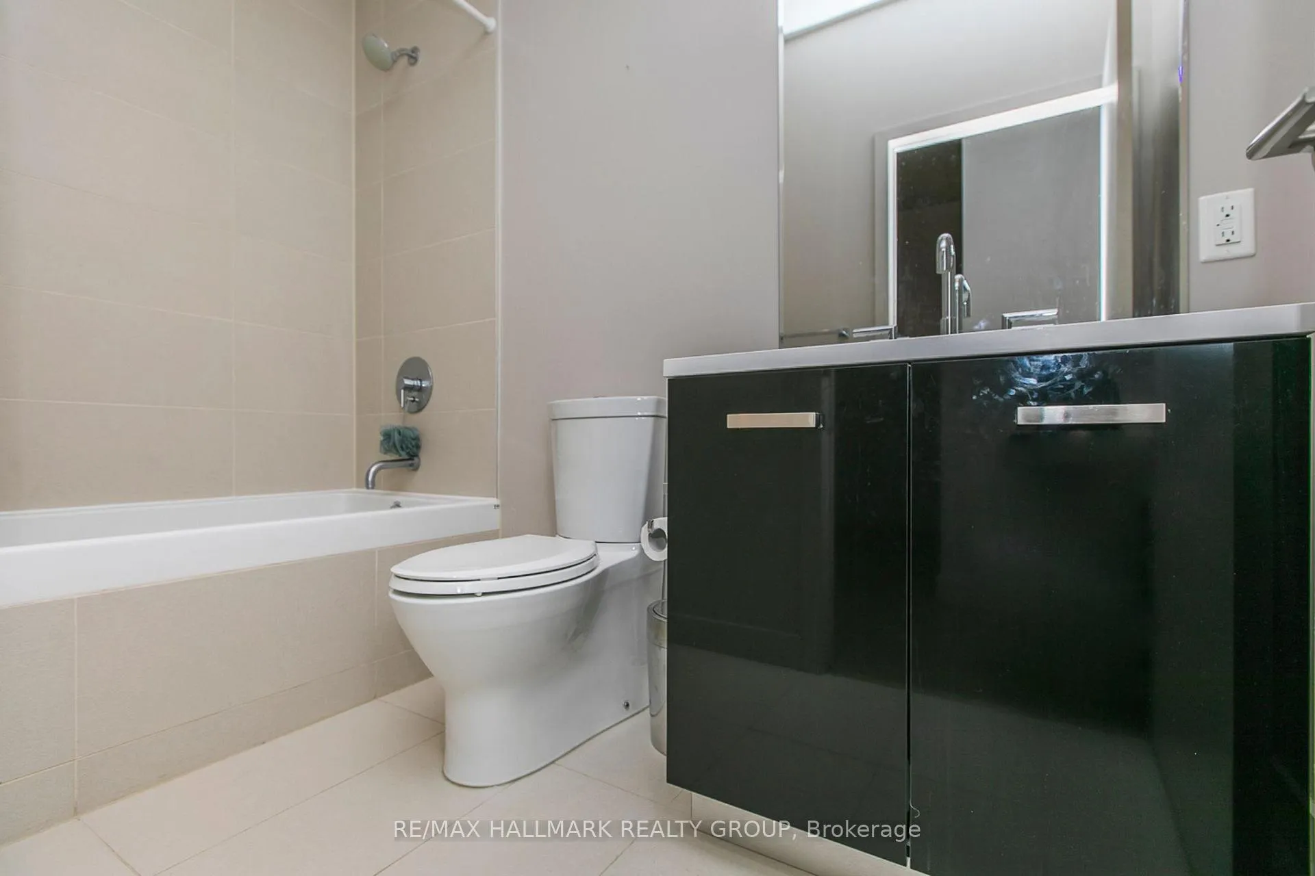 Photo 21 of Unit 406, 224 Lyon Street, Ottawa, Ottawa Centre — HOMEH